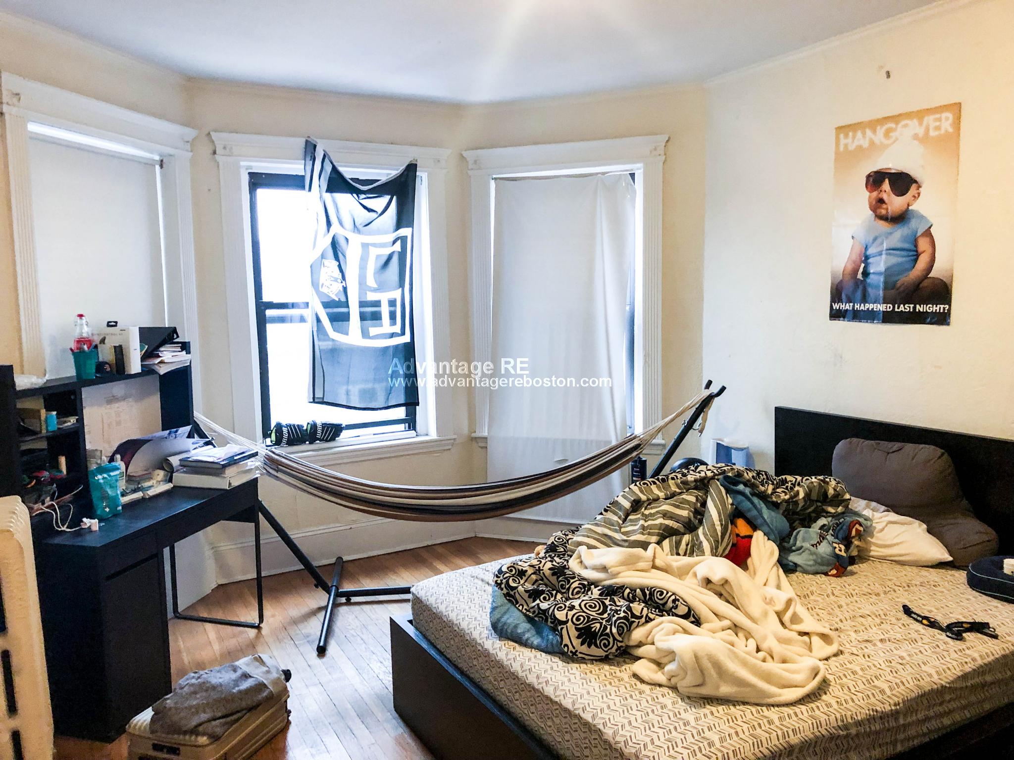 2 bed, 1 bath apartment for rent at 1056 Commonwealth Ave Unit 30, Allston — photo 3 of 30