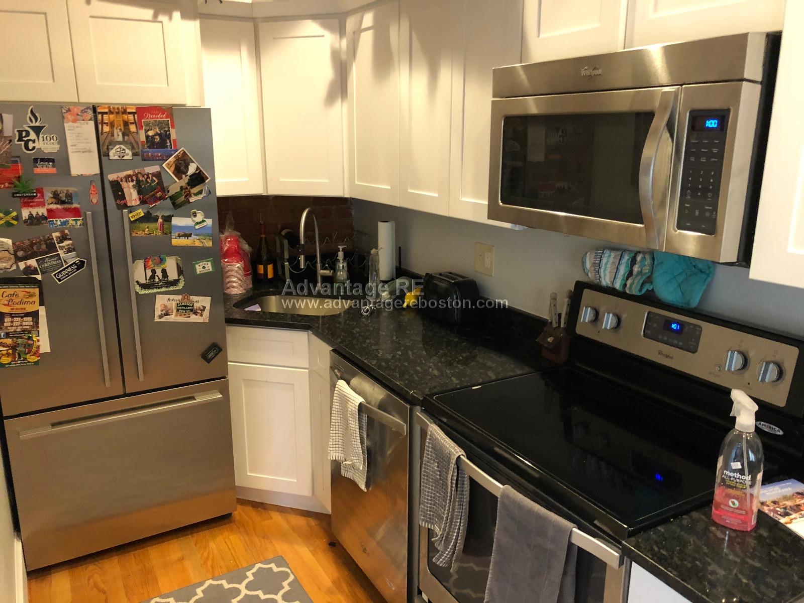 3 bed, 2 bath apartment for rent at 37 Sheafe St Unit 9, North End — photo 2 of 11