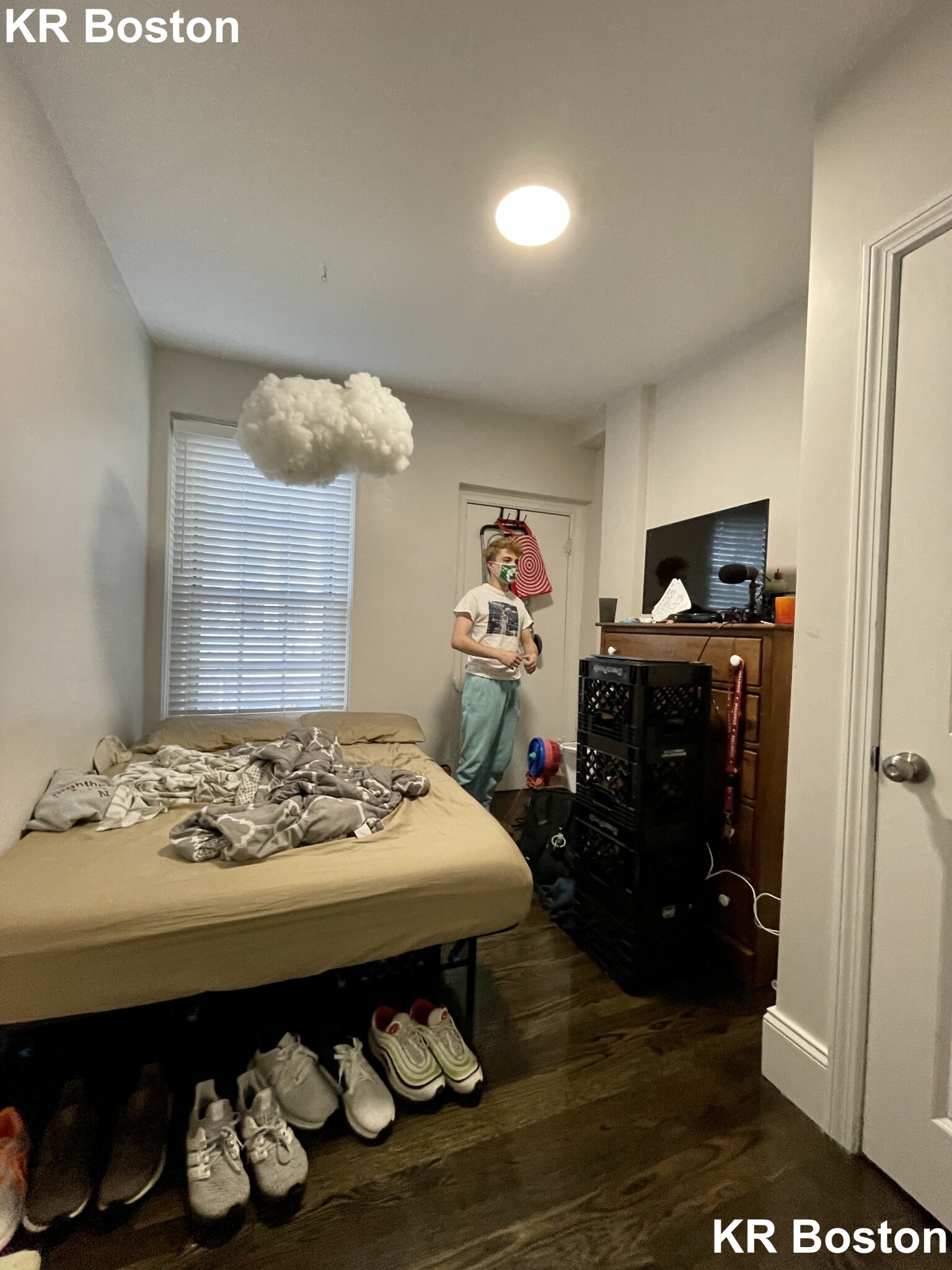 3 bed, 1 bath apartment for rent at 48 Clearway St Unit 9, Back Bay — photo 4 of 6