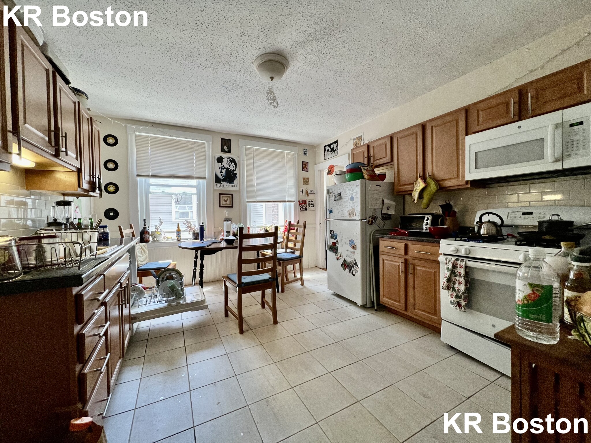 4 bed, 2 bath apartment for rent at 9 Barrows St Unit 2, Allston