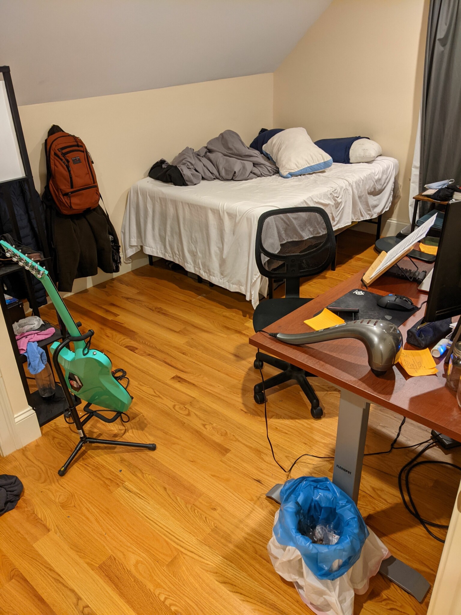 4 bed, 2 bath apartment for rent at 23 Higgins St Unit St, Allston — photo 11 of 13
