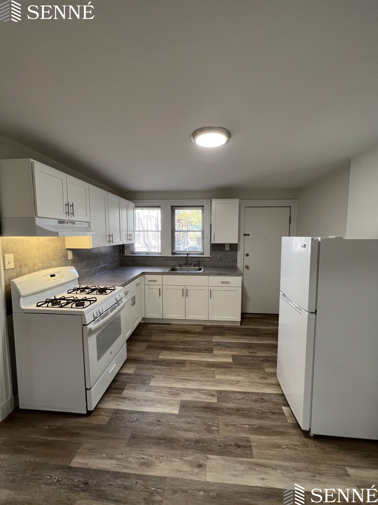 2 bed, 1 bath apartment for rent at 7 Putnam St Unit L1, Union Square — photo 8 of 9