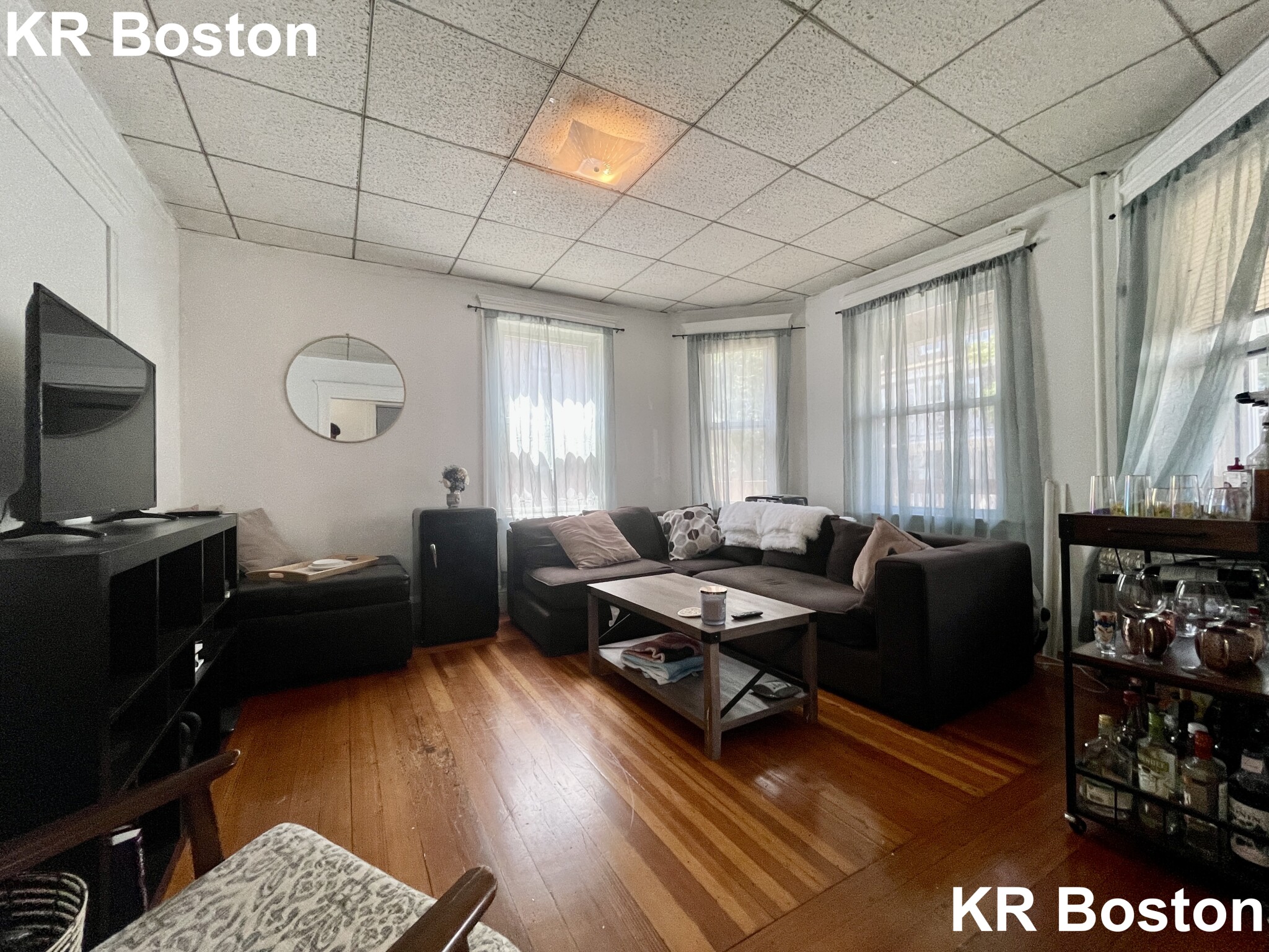 4 bed, 1 bath apartment for rent at 10 Chester St Unit 1, Allston — photo 1 of 13