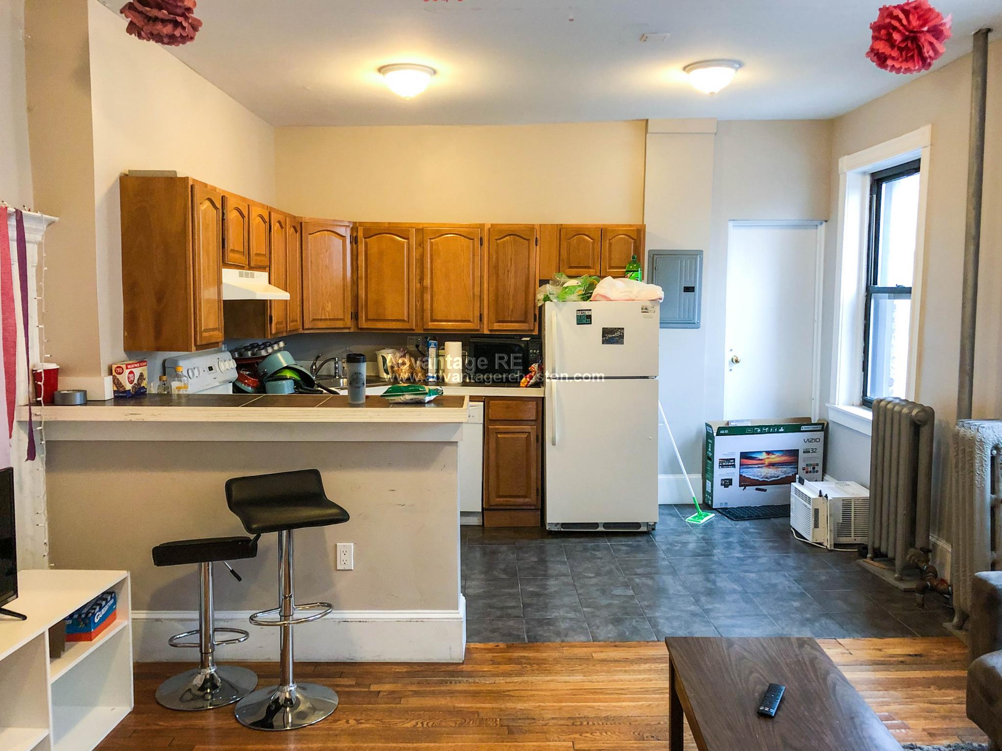 2 bed, 1 bath apartment for rent at 1066 Commonwealth Ave Unit NA, Allston — photo 1 of 26