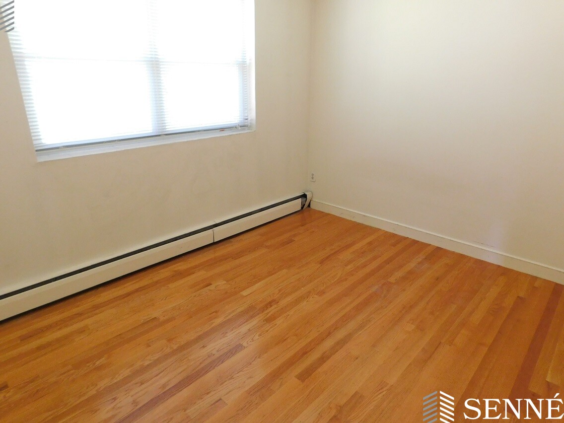 2 bed, 1 bath apartment for rent at 11 Cogswell Ave Unit 3, North Cambridge — photo 5 of 20
