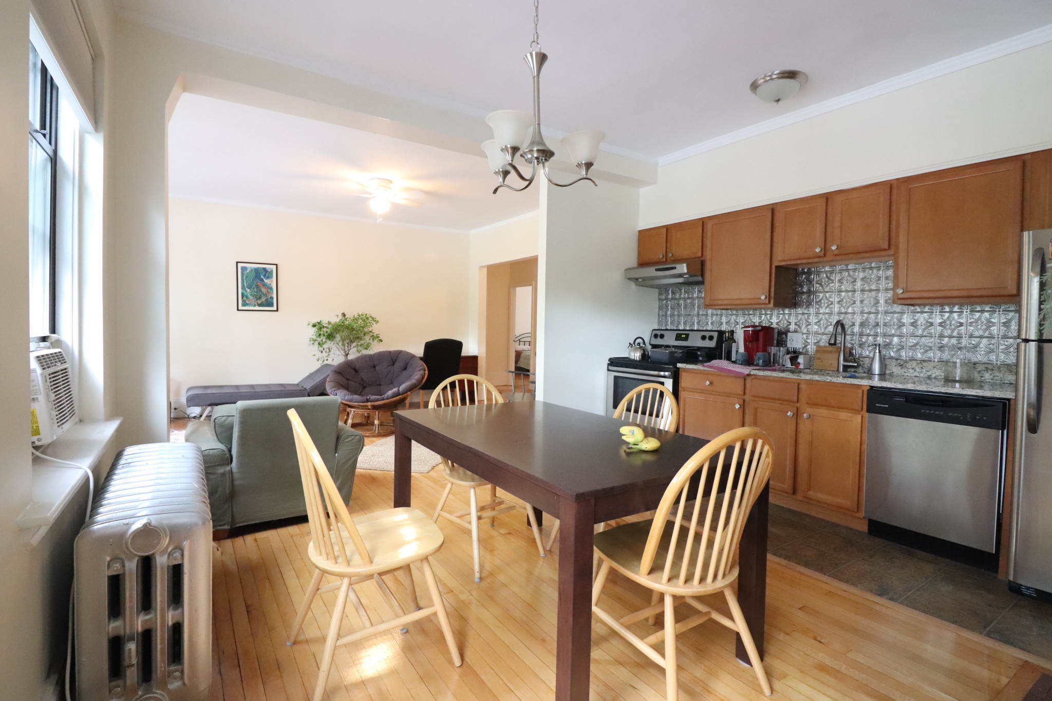 2 bed, 1 bath apartment for rent at 1100 Beacon St Unit 3A, Coolidge Corner — photo 4 of 16