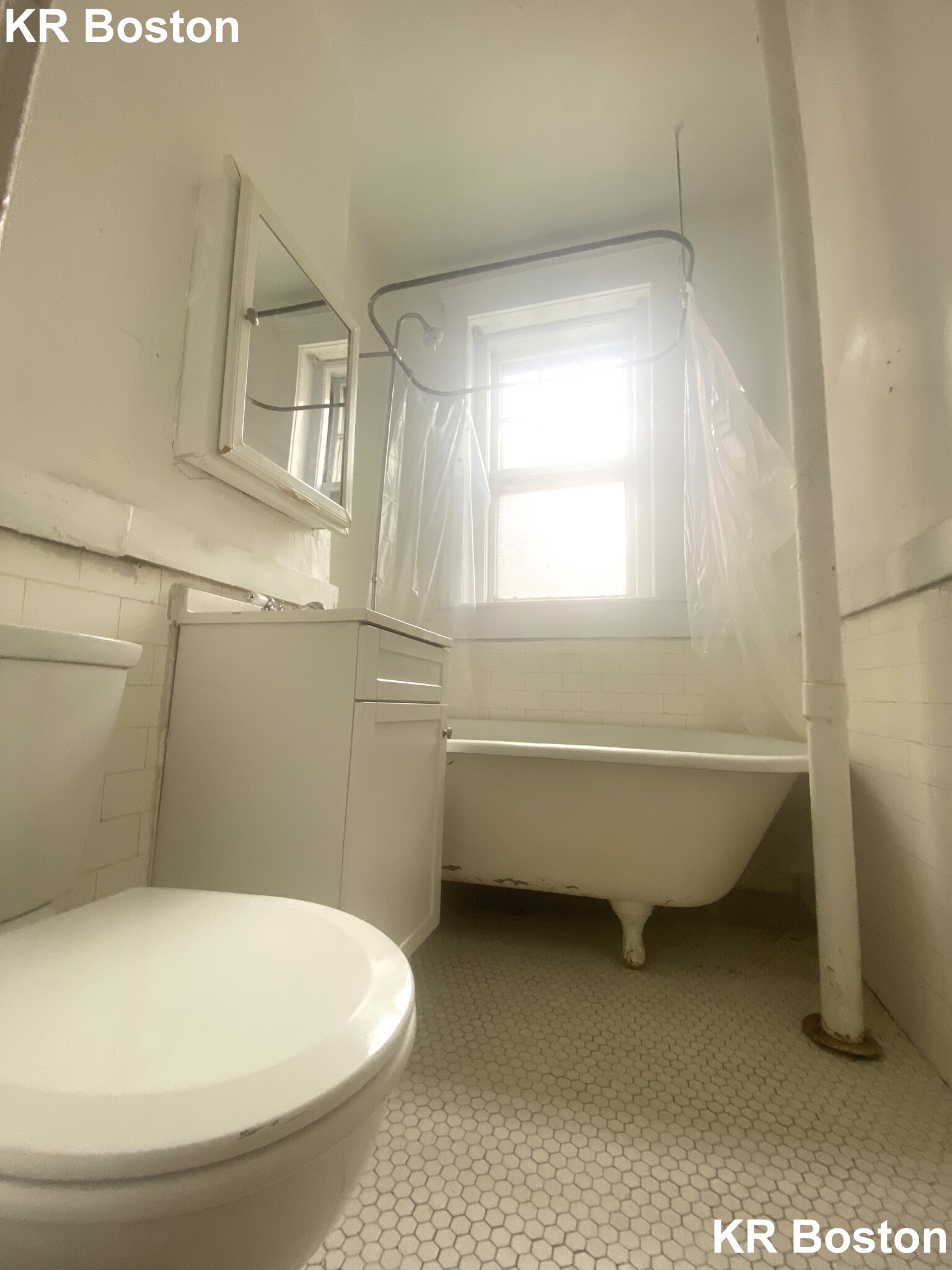 1 split bed, 1 bath apartment for rent at 1453 Commonwealth Ave Unit 31, Brighton — photo 5 of 11