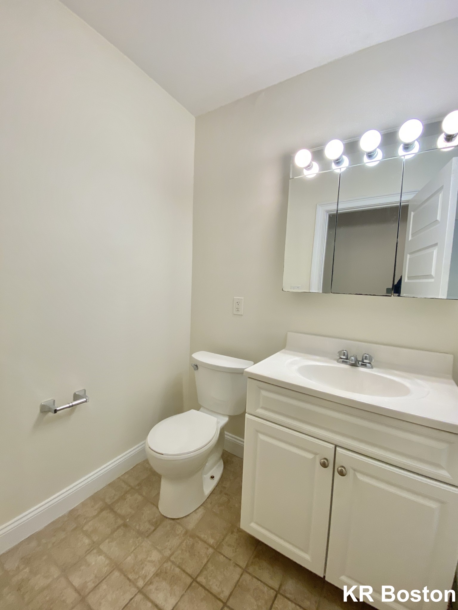 2 bed, 2 bath apartment for rent at 51 Ashford St Unit 2, Allston — photo 9 of 12