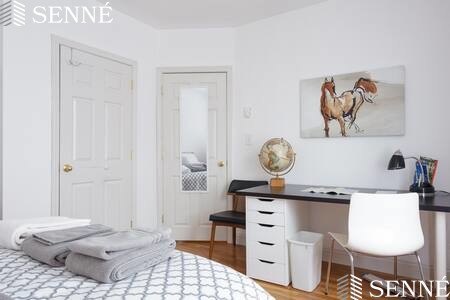 3 bed, 1.5 bath apartment for rent at 61 Elm Unit 2, Central Square — photo 1 of 10