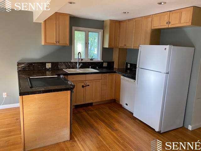 2 bed, 1 bath apartment for rent at 11 Hazel St Unit 1, West Cambridge — photo 12 of 14