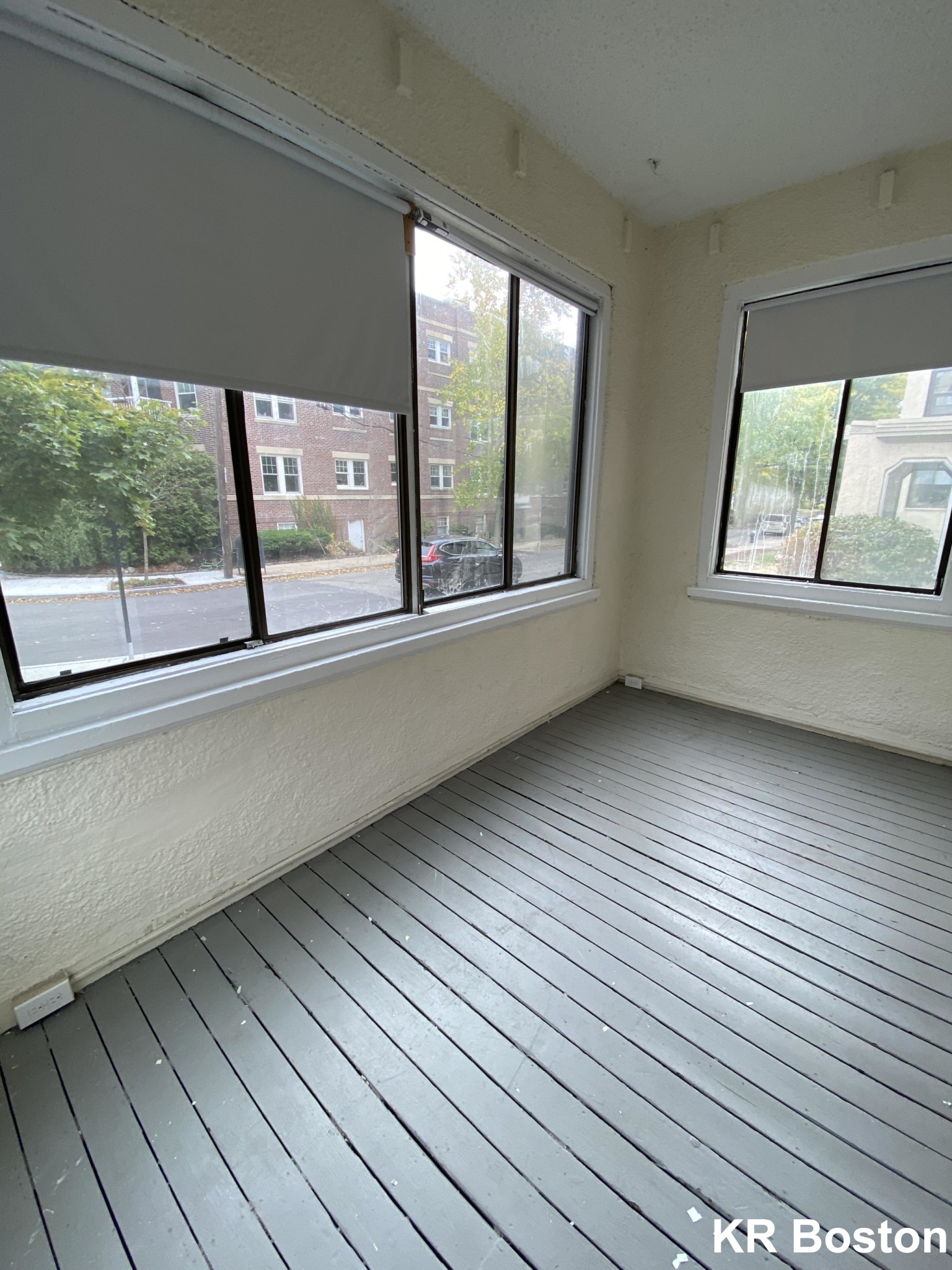 4 bed, 2 bath apartment for rent at 23 Hamilton Rd Unit 1, Coolidge Corner — photo 10 of 11