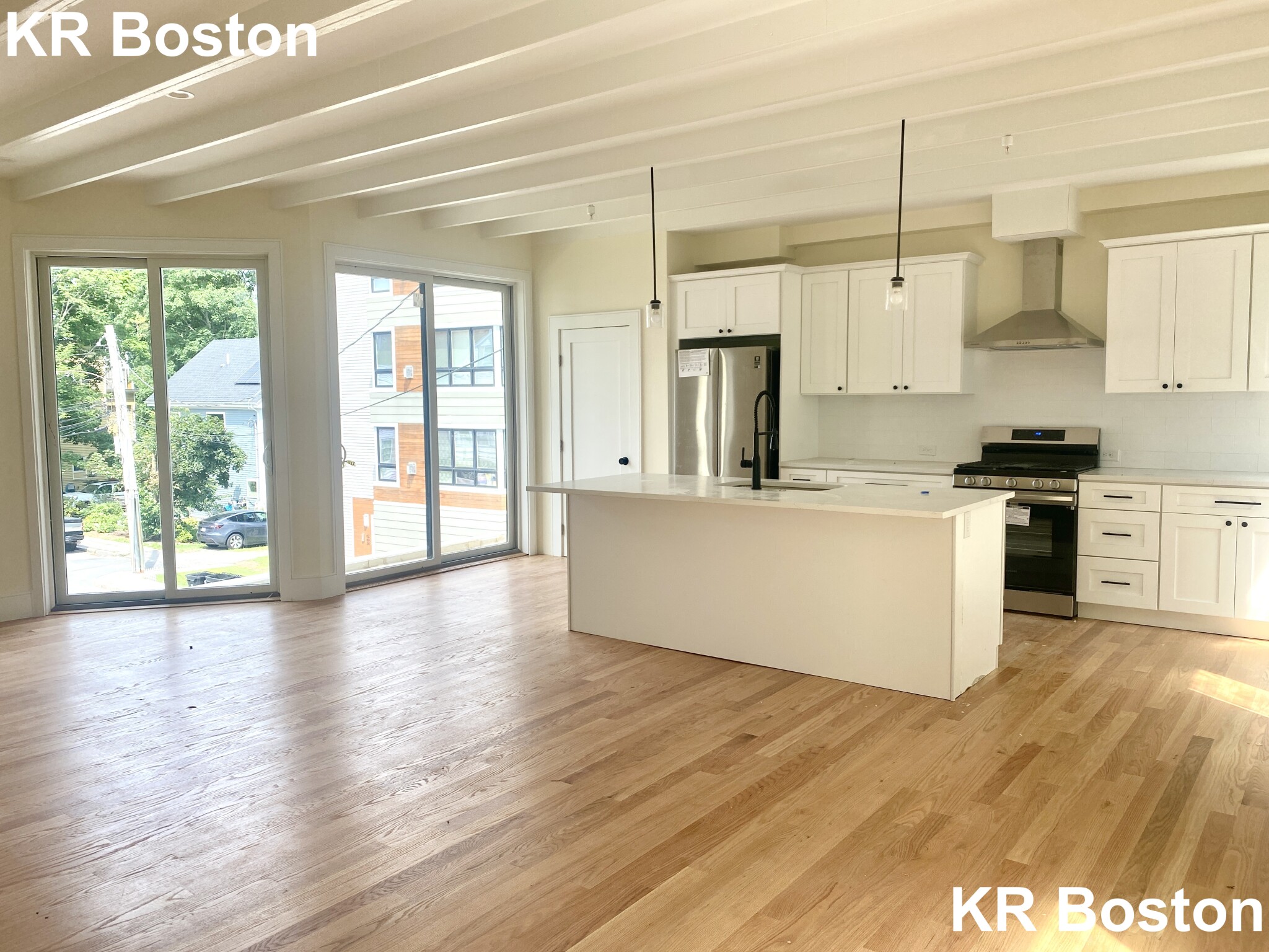 3 bed, 2.5 bath apartment for rent at 66 Cameron St Unit 4, Brookline Village — photo 1 of 16