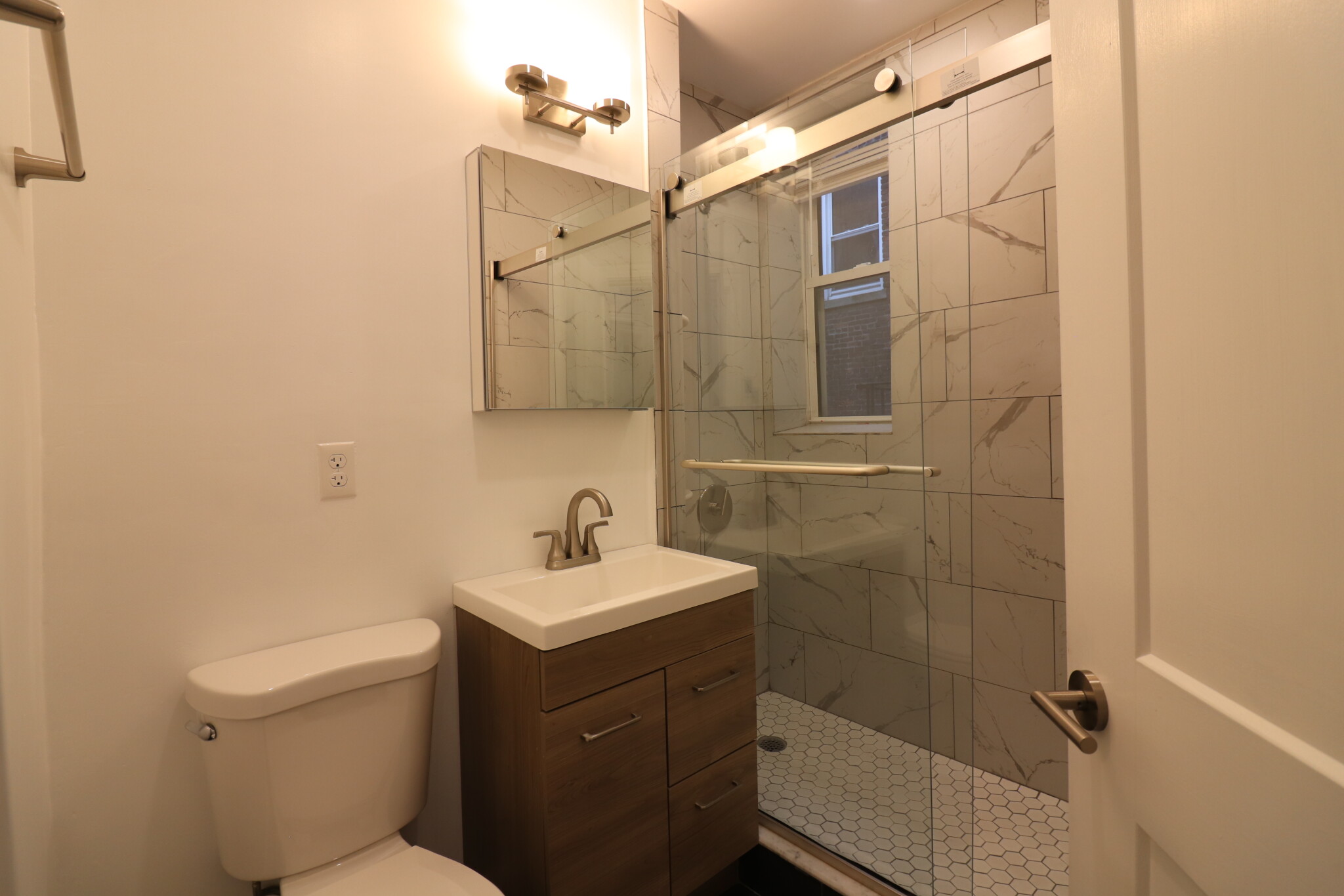 1 bed, 1 bath apartment for rent at 32 Queensberry St Unit 6, Fenway — photo 11 of 13