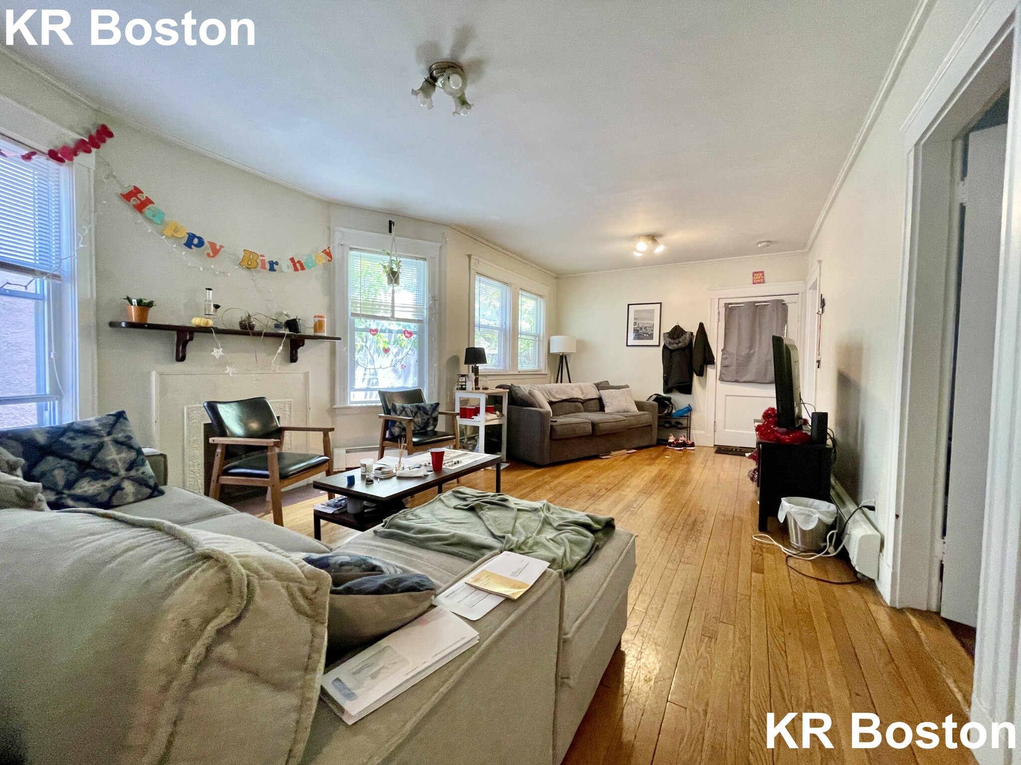 5 bed, 1 bath apartment for rent at 781 Washington St Unit 1, Washington Square — photo 5 of 7