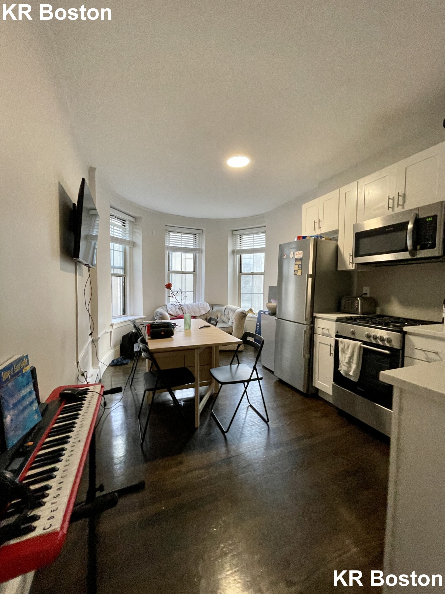 3 bed, 1 bath apartment for rent at 48 Clearway St Unit 9, Back Bay — photo 1 of 6