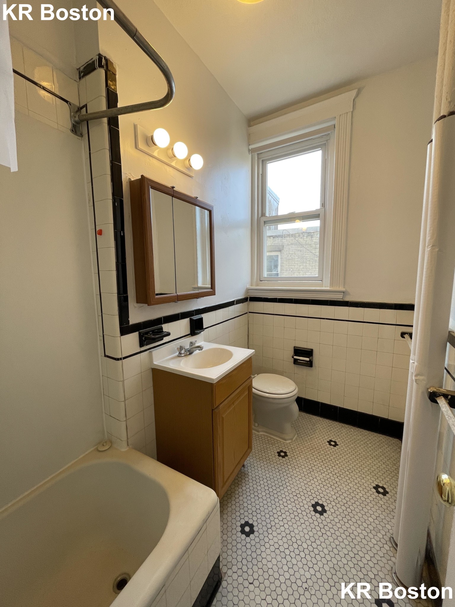 1 bed, 1 bath apartment for rent at 1821 Commonwealth Ave Unit 9, Brighton — photo 8 of 8
