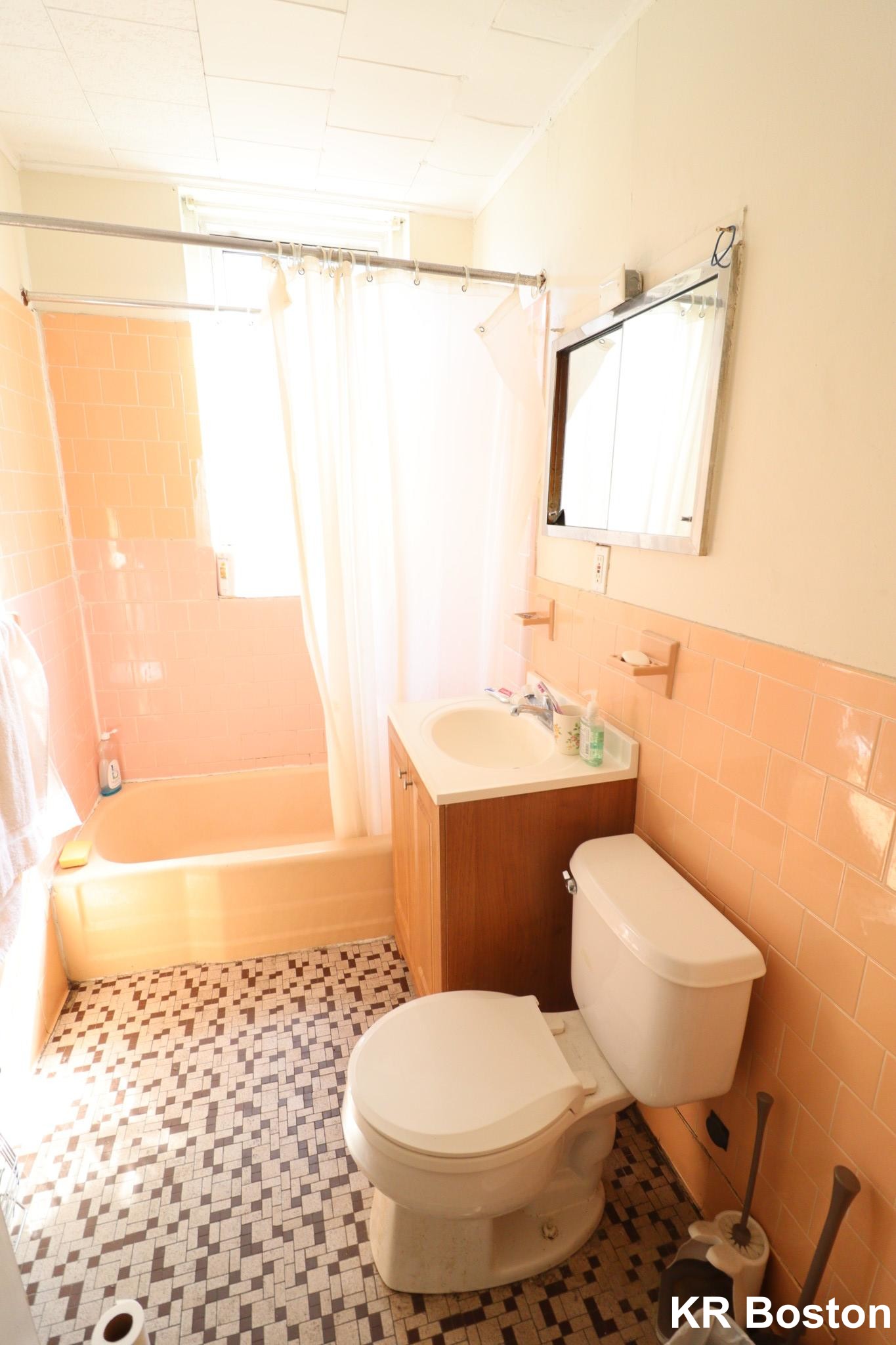 2 bed, 1 bath apartment for rent at 121 Warren St Unit 25, Brighton — photo 5 of 5