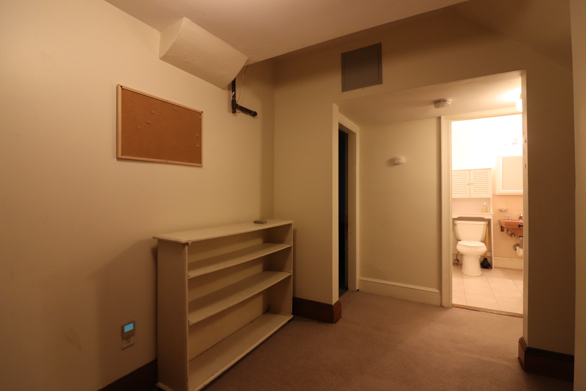 2 bed, 1 bath apartment for rent at 40 Blake Rd Unit B, Brookline Hills — photo 11 of 18