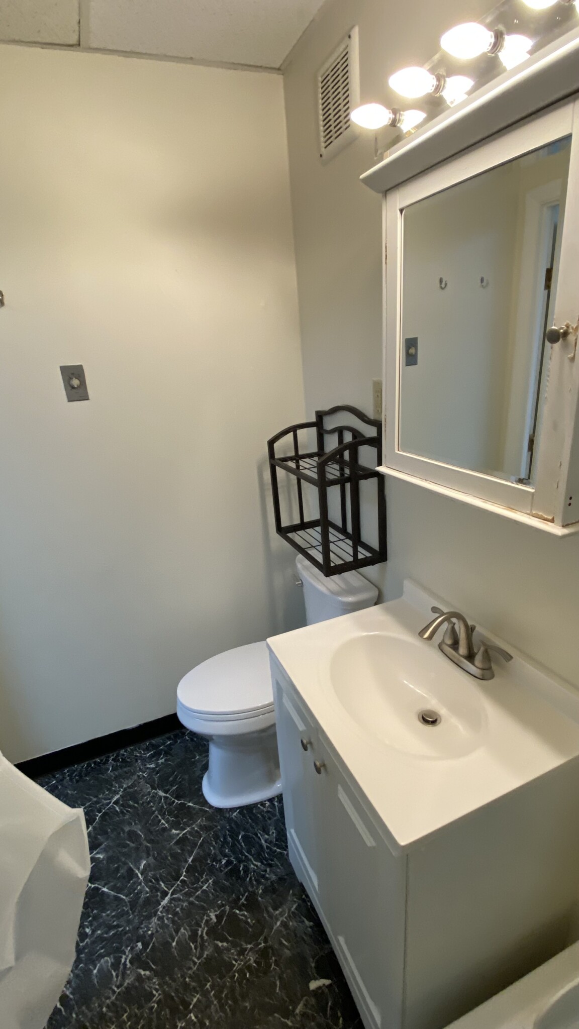 2 bed, 1 bath apartment for rent at 43 Bay State Rd Unit 3F, Fenway — photo 18 of 20