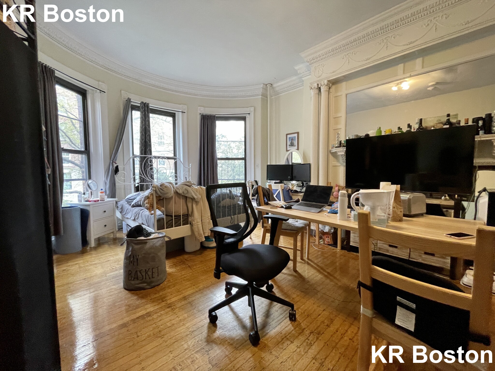 1 bed, 1 bath apartment for rent at 48 Bay State Rd Unit 2F, Fenway — photo 8 of 8