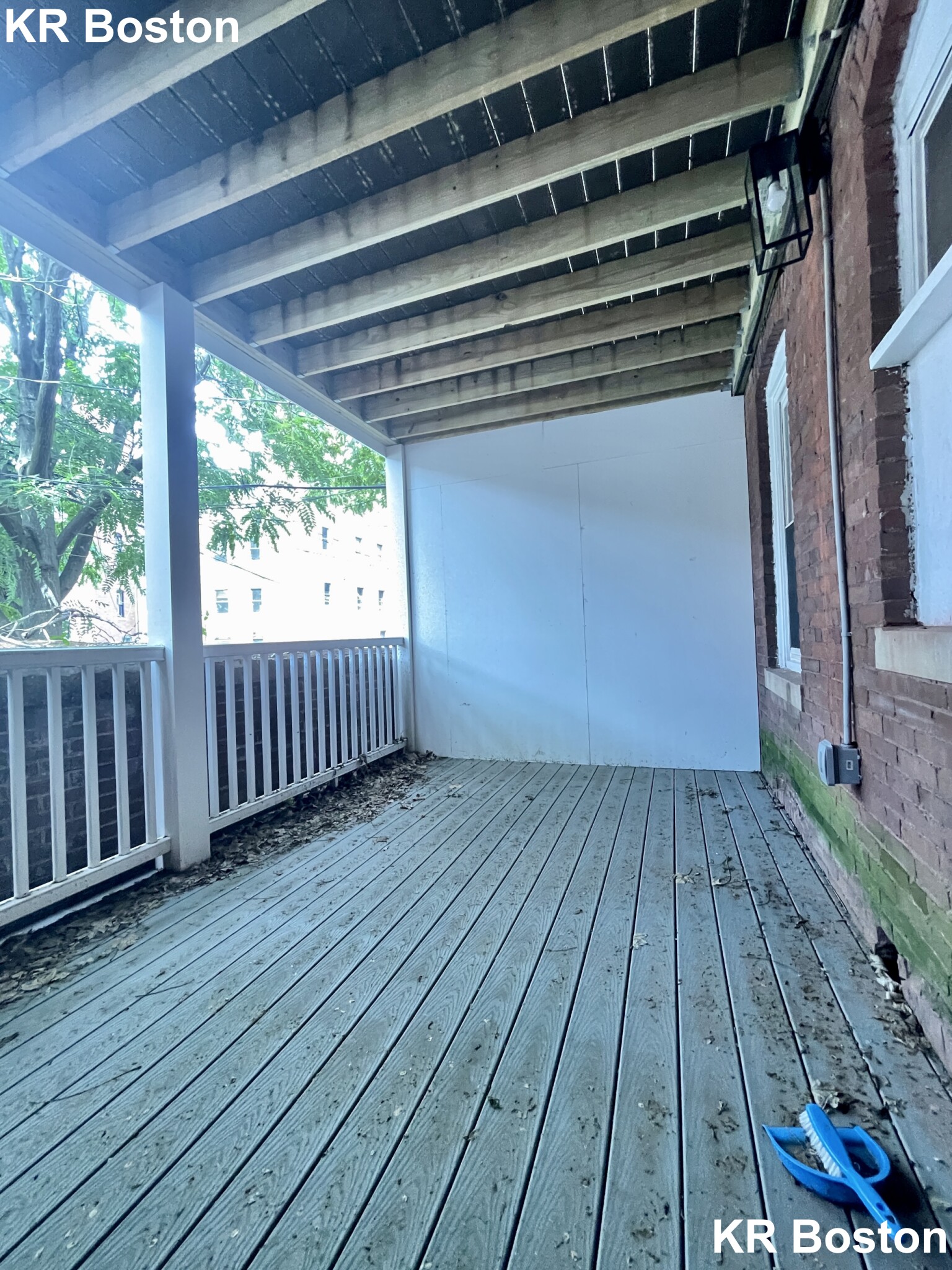 4 bed, 2 bath apartment for rent at 2 Strathmore Rd Unit 1, Chestnut Hill — photo 8 of 12
