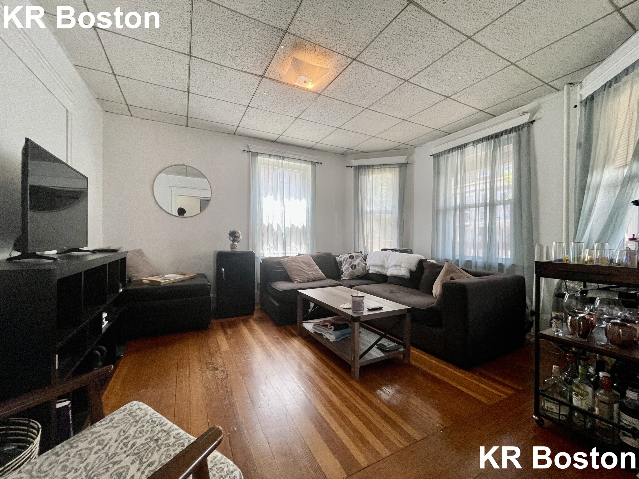 4 bed, 1 bath apartment for rent at 12 Chester St Unit 1, Allston — photo 8 of 13