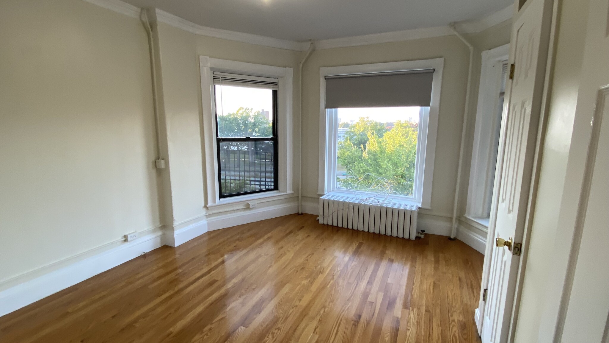 2 bed, 1 bath apartment for rent at 43 Bay State Rd Unit 3F, Fenway — photo 10 of 20