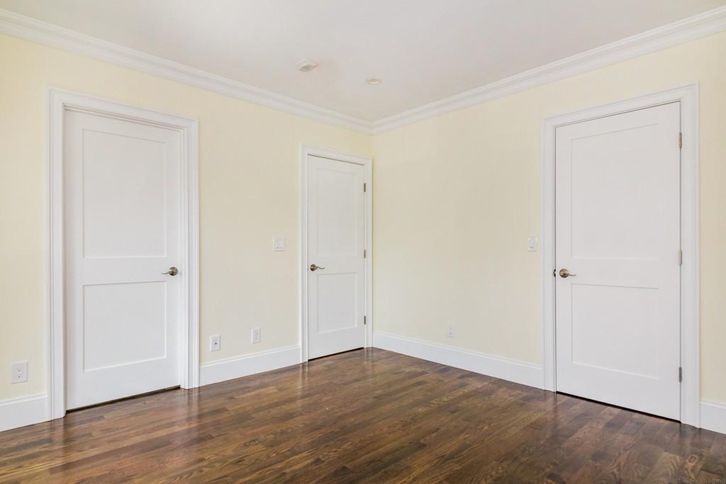4 bed, 3.5 bath apartment for rent at 37 Juniper St Unit 37R, Roxbury — photo 10 of 18