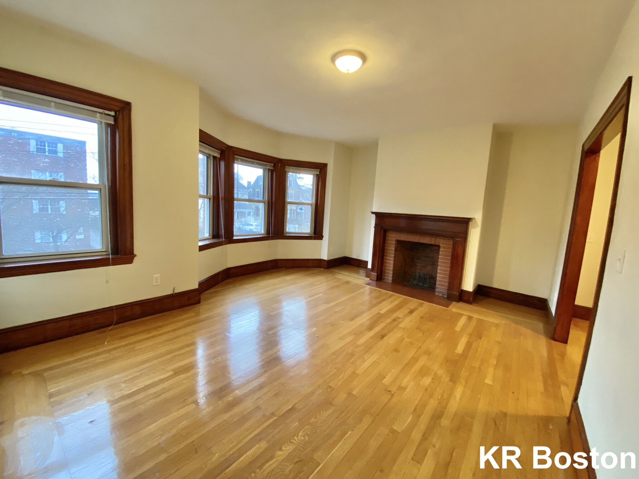 4 bed, 2 bath apartment for rent at 164 Summer Unit 22, Winter Hill — photo 11 of 23