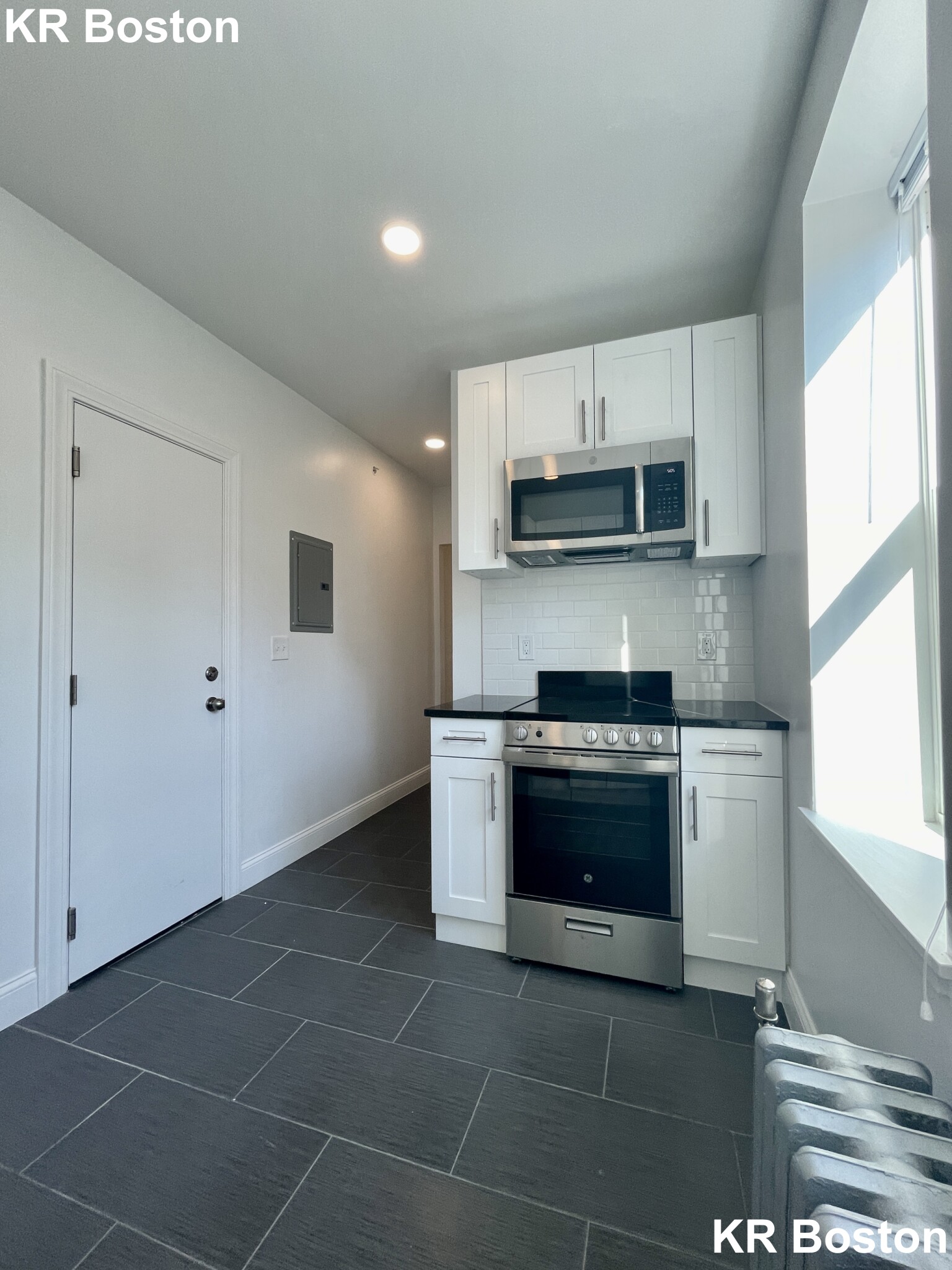 1 bed, 1 bath apartment for rent at 115 Sutherland Rd Unit M, Brighton — photo 11 of 14