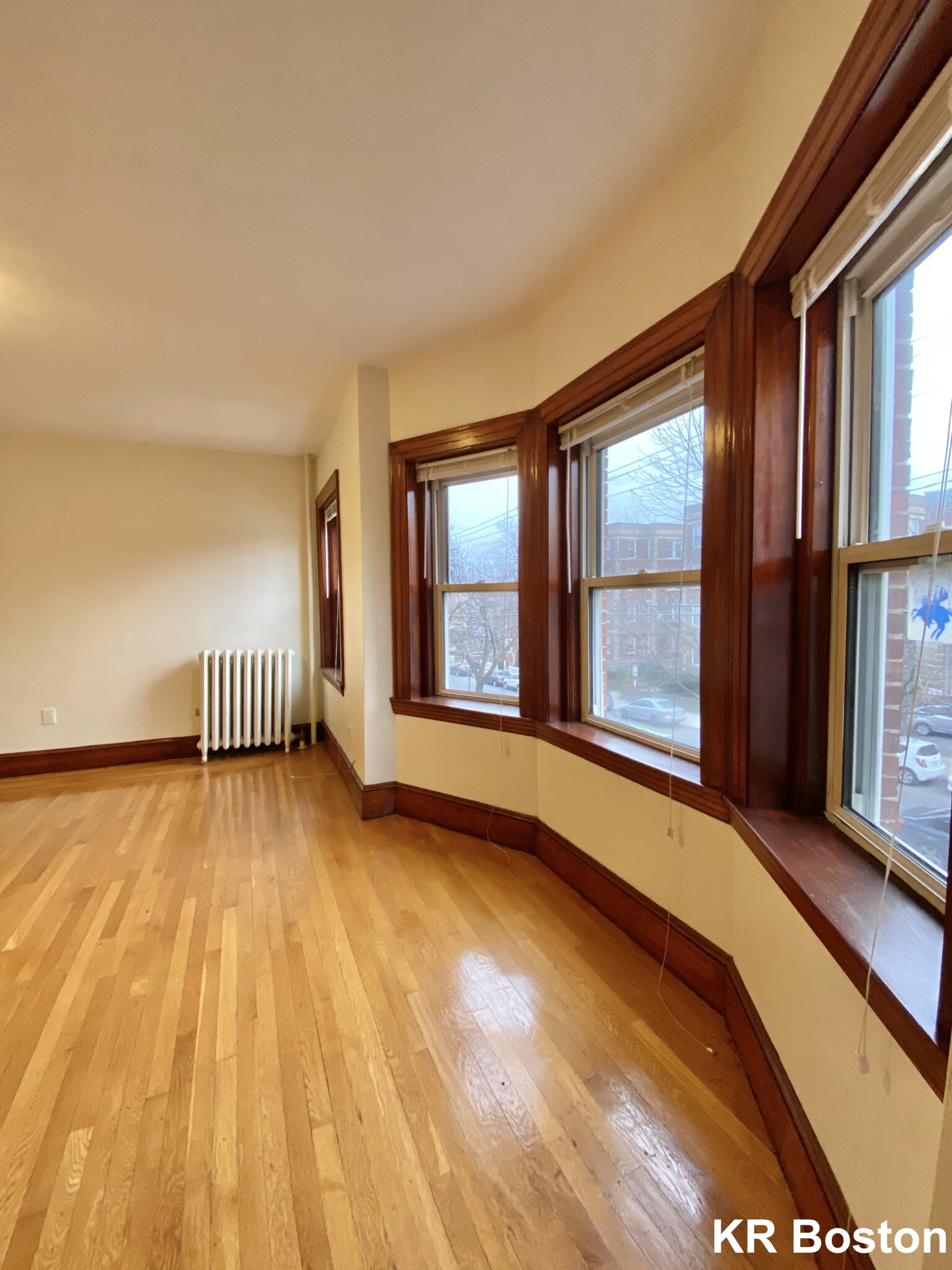 4 bed, 2 bath apartment for rent at 156 Summer St Unit 22, Winter Hill — photo 4 of 16