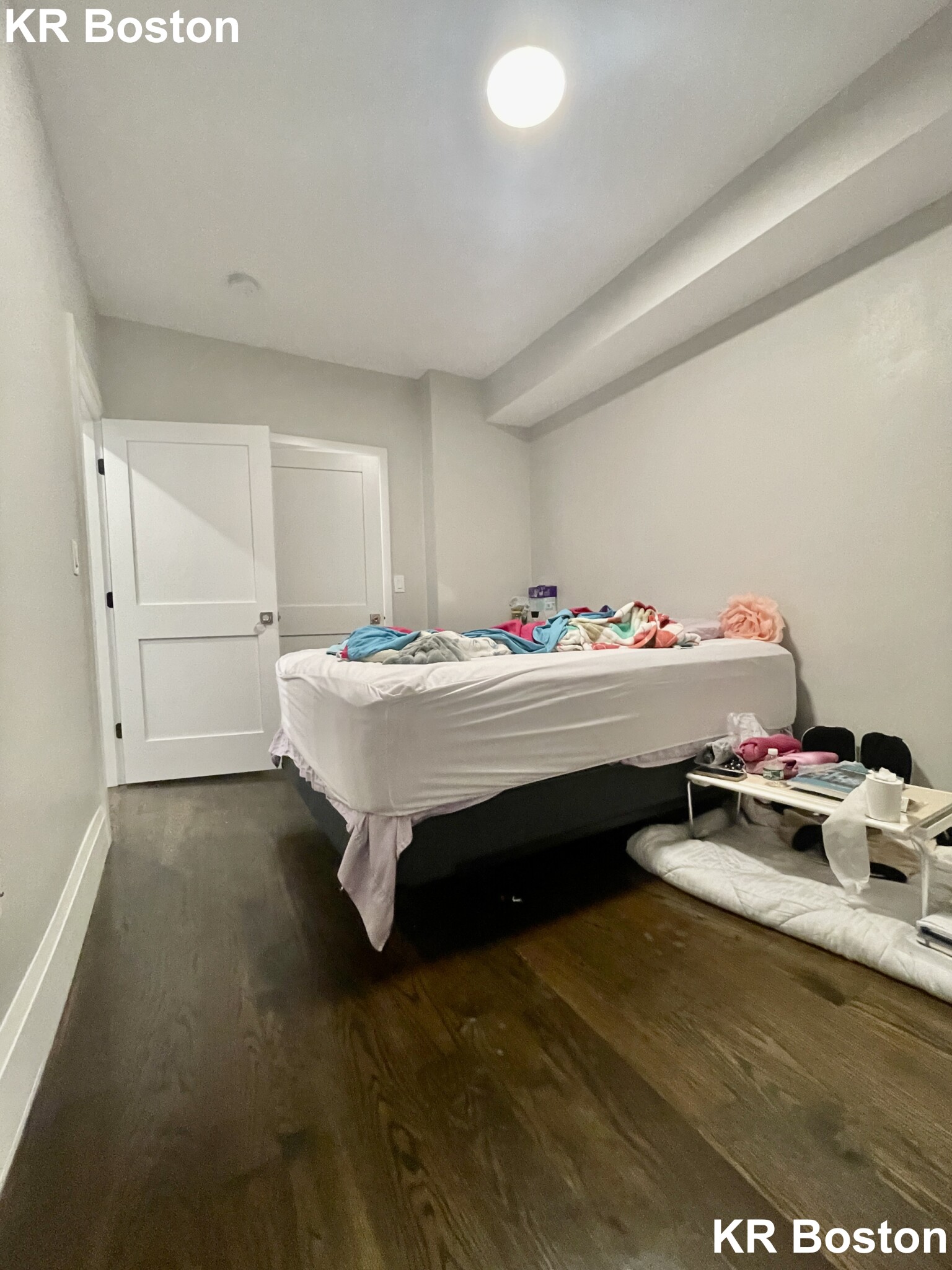4 bed, 2 bath apartment for rent at 2 Strathmore Rd Unit 1, Chestnut Hill — photo 9 of 12