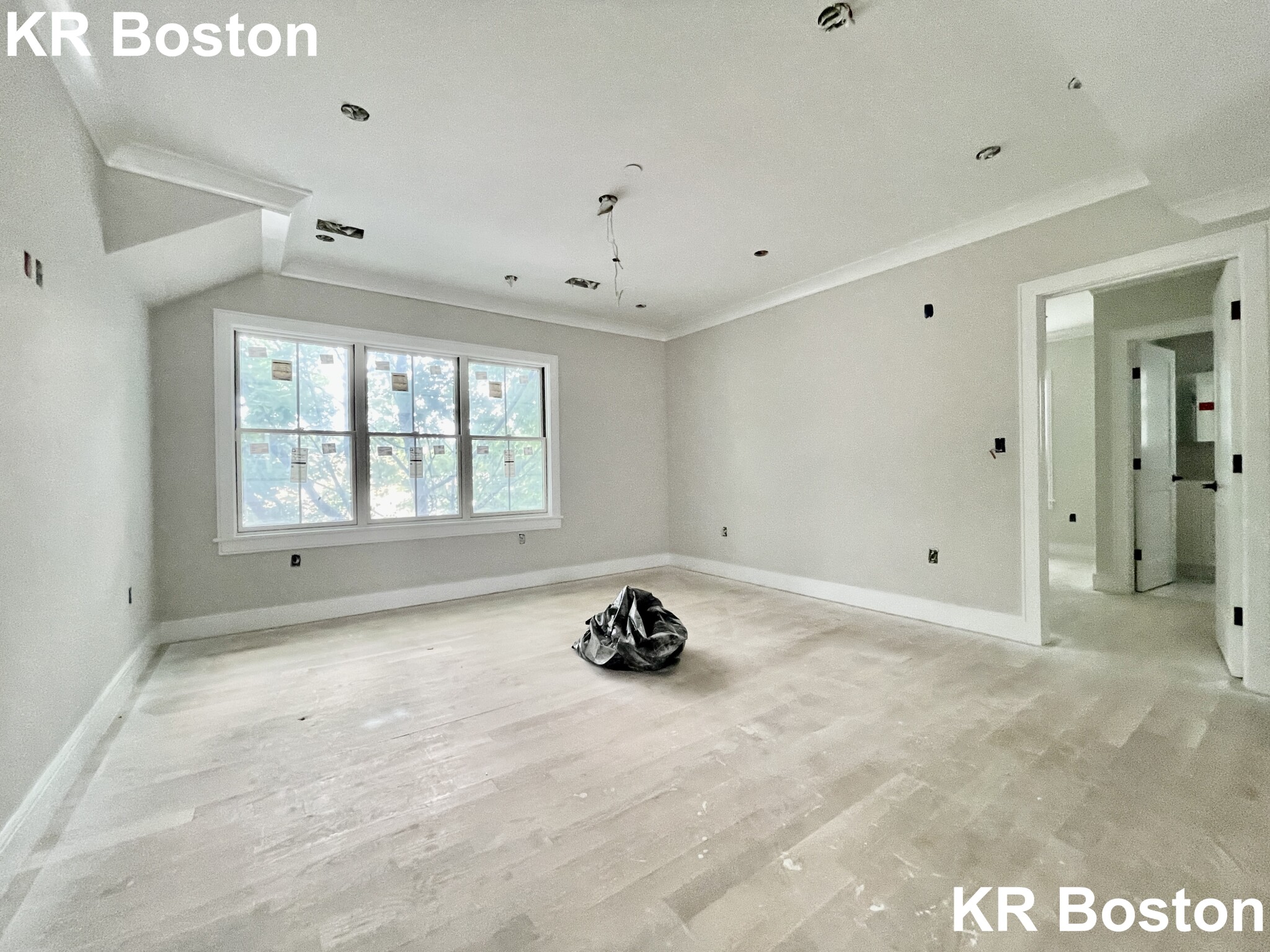 3 bed, 2 bath apartment for rent at 20 Reedsdale St Unit 3, Allston — photo 10 of 11