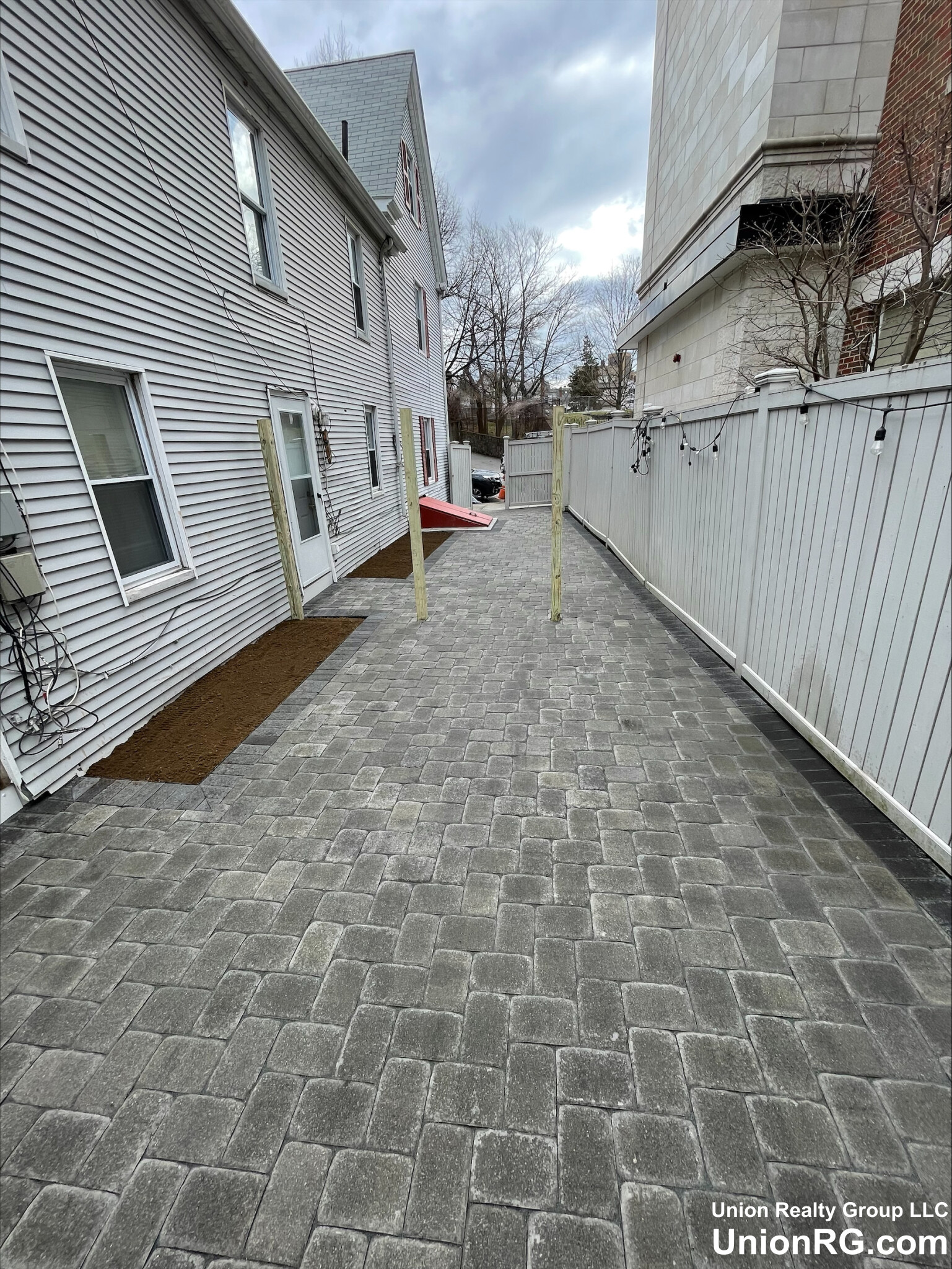 3 bed, 1 bath apartment for rent at 367 Market St Unit 1, Brighton — photo 12 of 13
