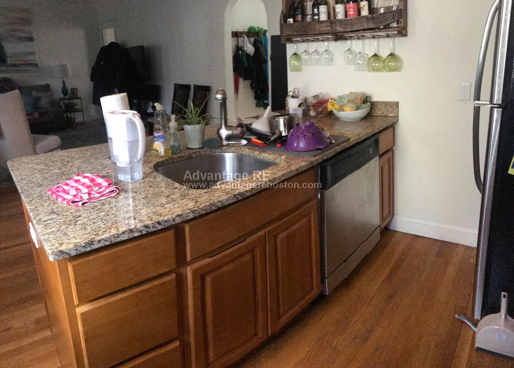 3 bed, 2 bath apartment for rent at 115 Fifth St Unit 6, Kendall Square — photo 9 of 14