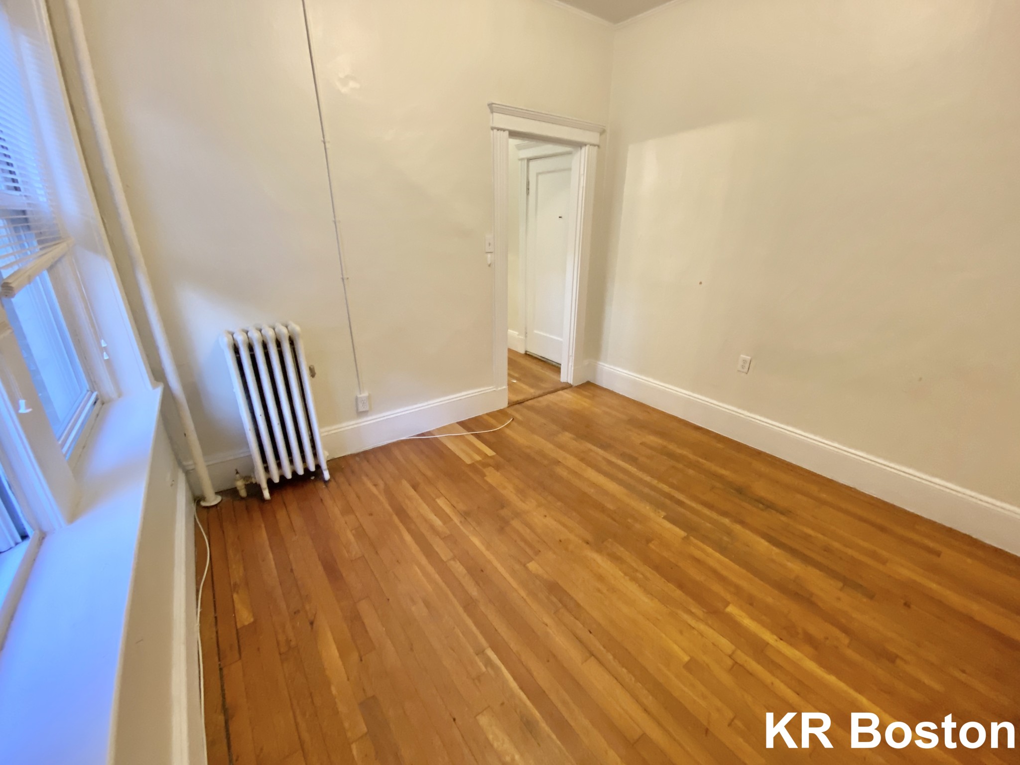 Studio bed, 1 bath apartment for rent at 108 Gordon St Unit 2, Brighton — photo 5 of 8
