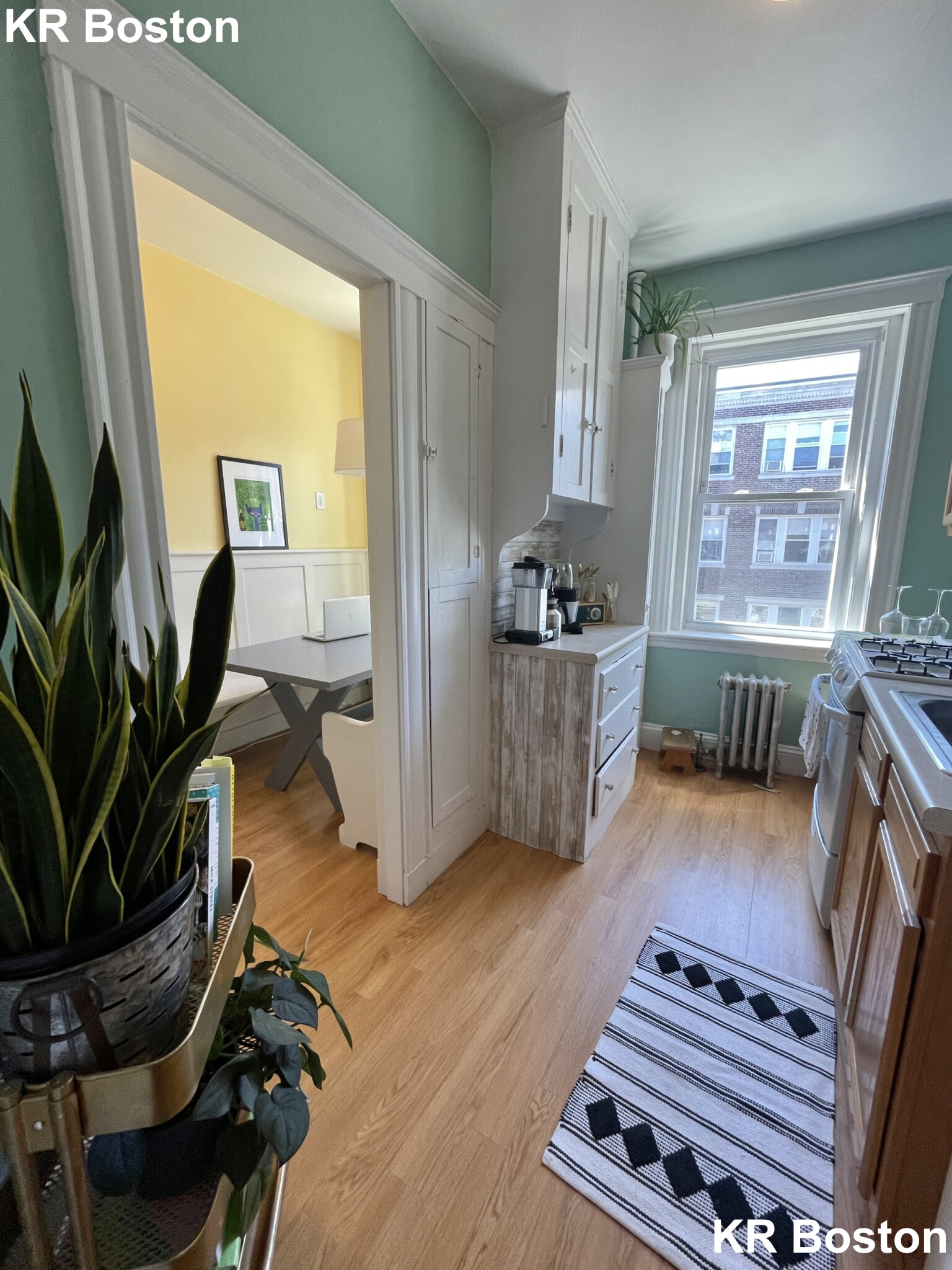 Studio bed, 1 bath apartment for rent at 65 Chiswick Rd Unit 17, Brighton — photo 6 of 14
