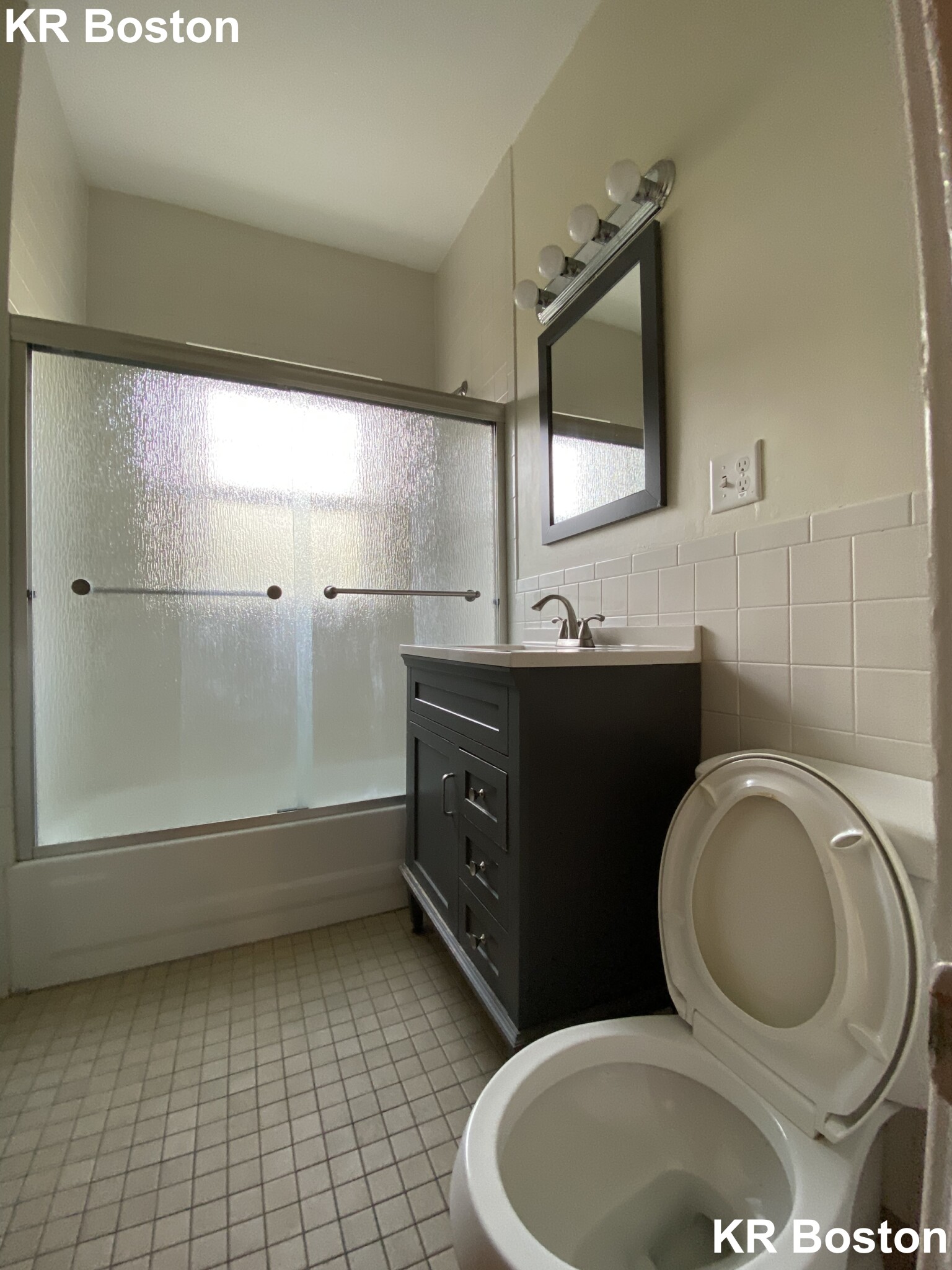 4 bed, 1 bath apartment for rent at 165 Summer Unit 2, Winter Hill — photo 10 of 14