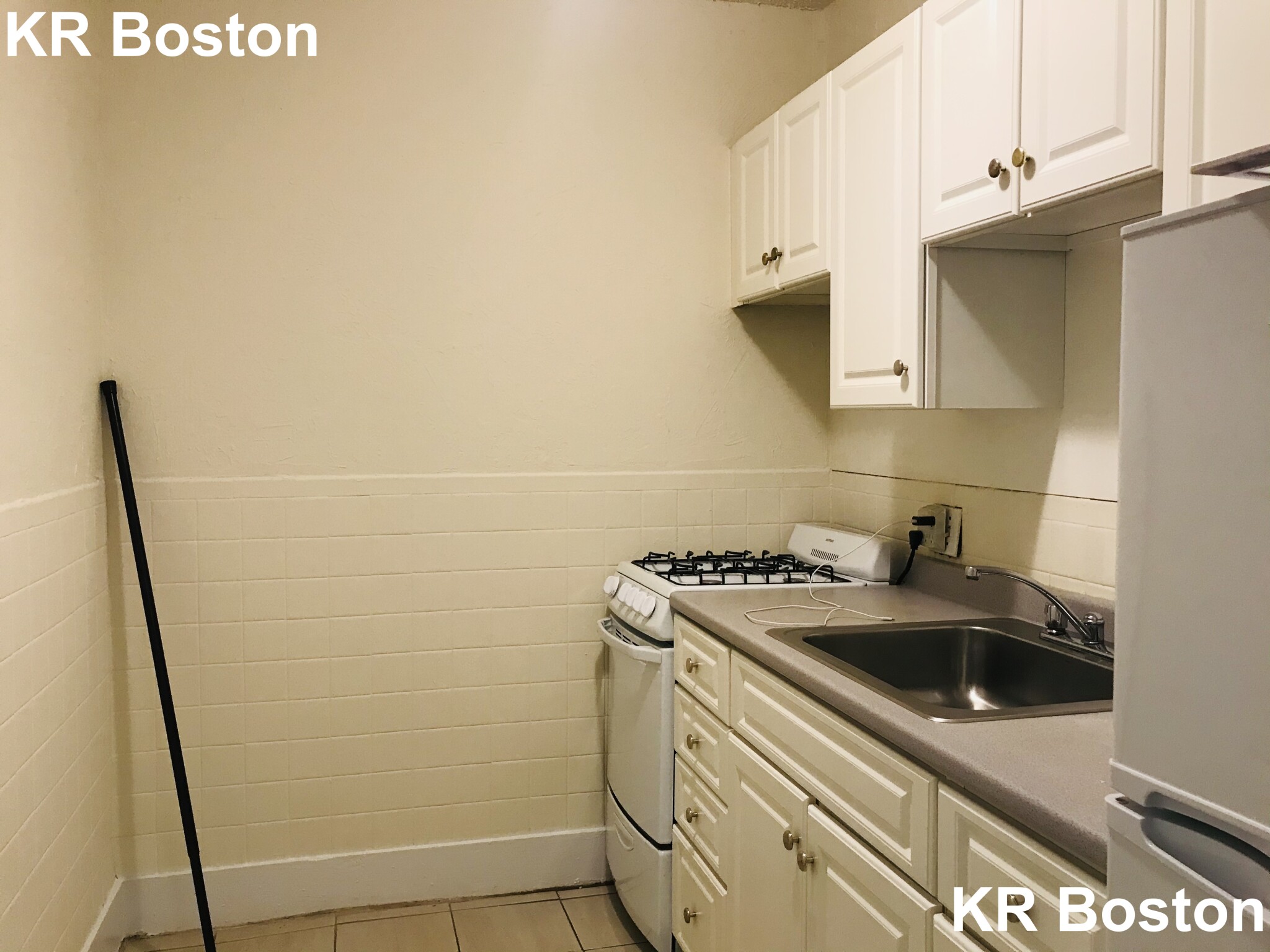 Studio bed, 1 bath apartment for rent at 1202 Massachusetts Ave Unit BE4, Harvard Square — photo 1 of 6