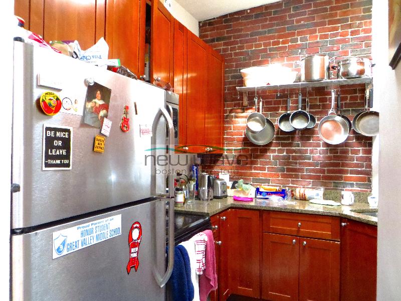 3 bed, 1 bath apartment for rent at 752 Tremont St Unit 4, South End — photo 18 of 20