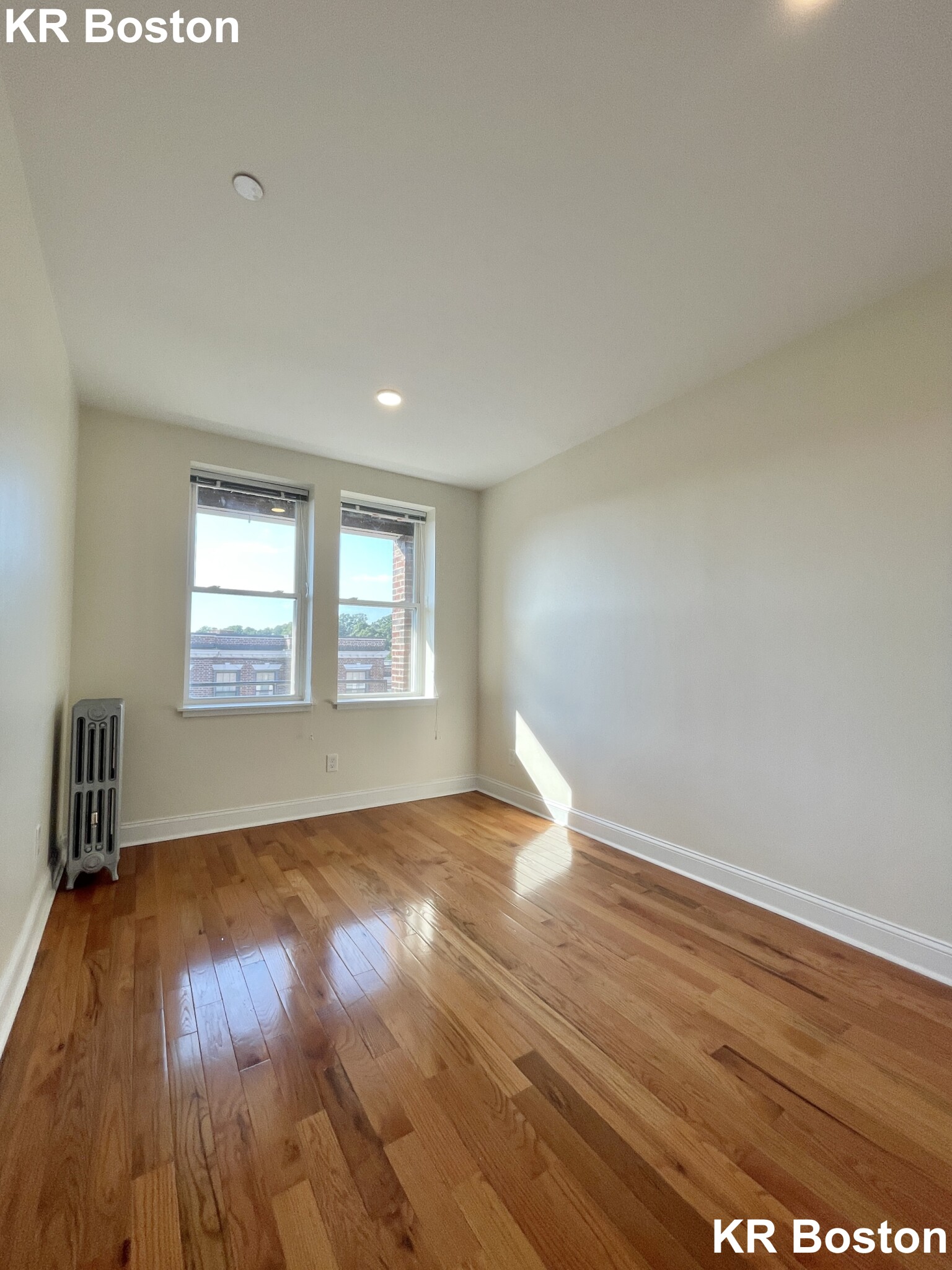 2 bed, 1 bath apartment for rent at 114 Sutherland Rd Unit D, Brighton — photo 2 of 8