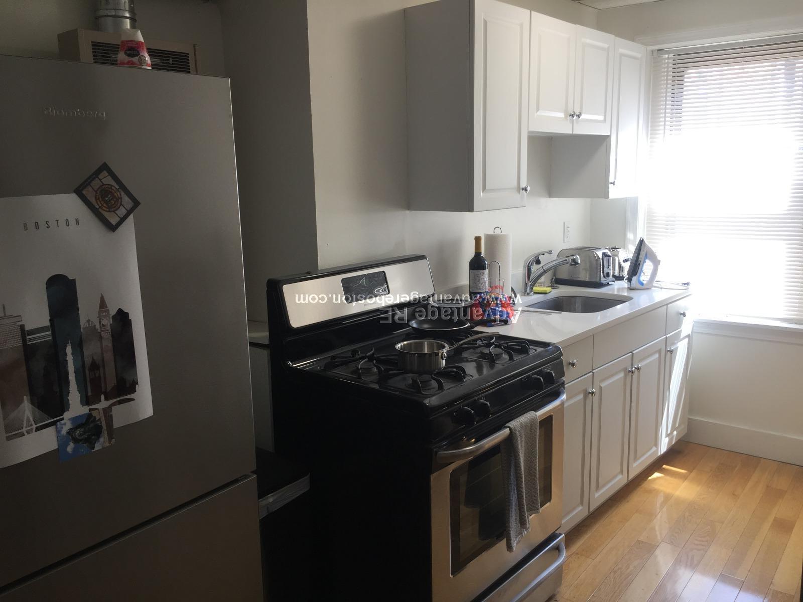 1 bed, 1 bath apartment for rent at 10 Wiget St Unit 8, North End — photo 12 of 19