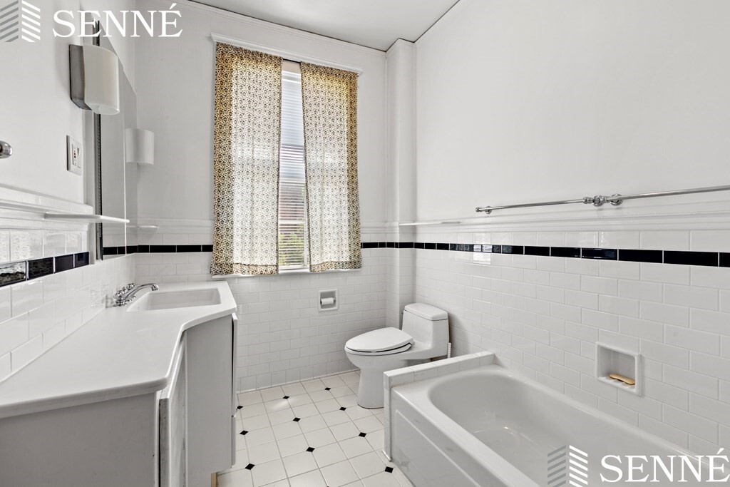 6 bed, 3.5 bath apartment for rent at 50 Concord Ave Unit 0, West Cambridge — photo 4 of 20