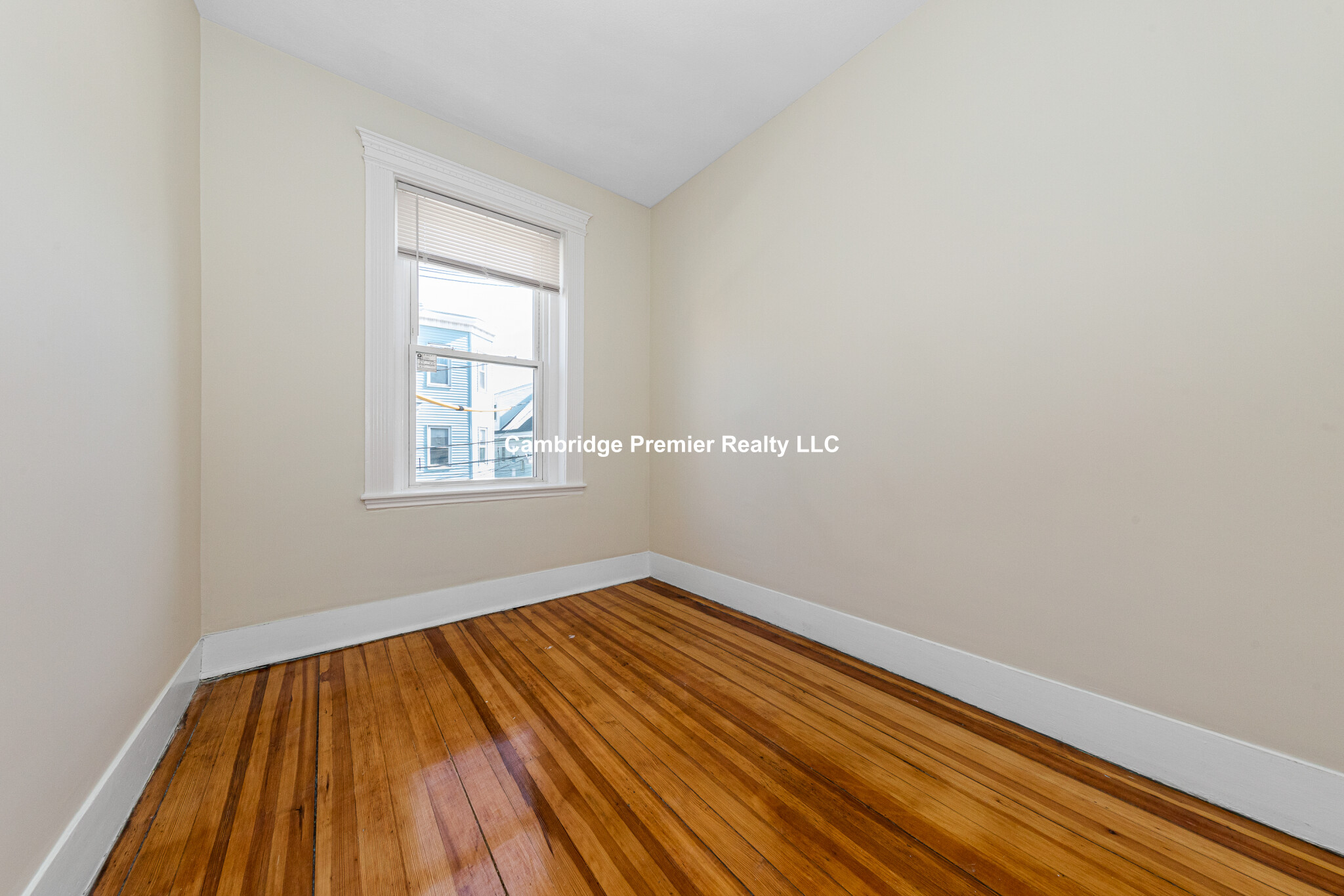 3 bed, 1 bath apartment for rent at 46 Brackett St Unit 3COPY, Brighton — photo 1 of 7
