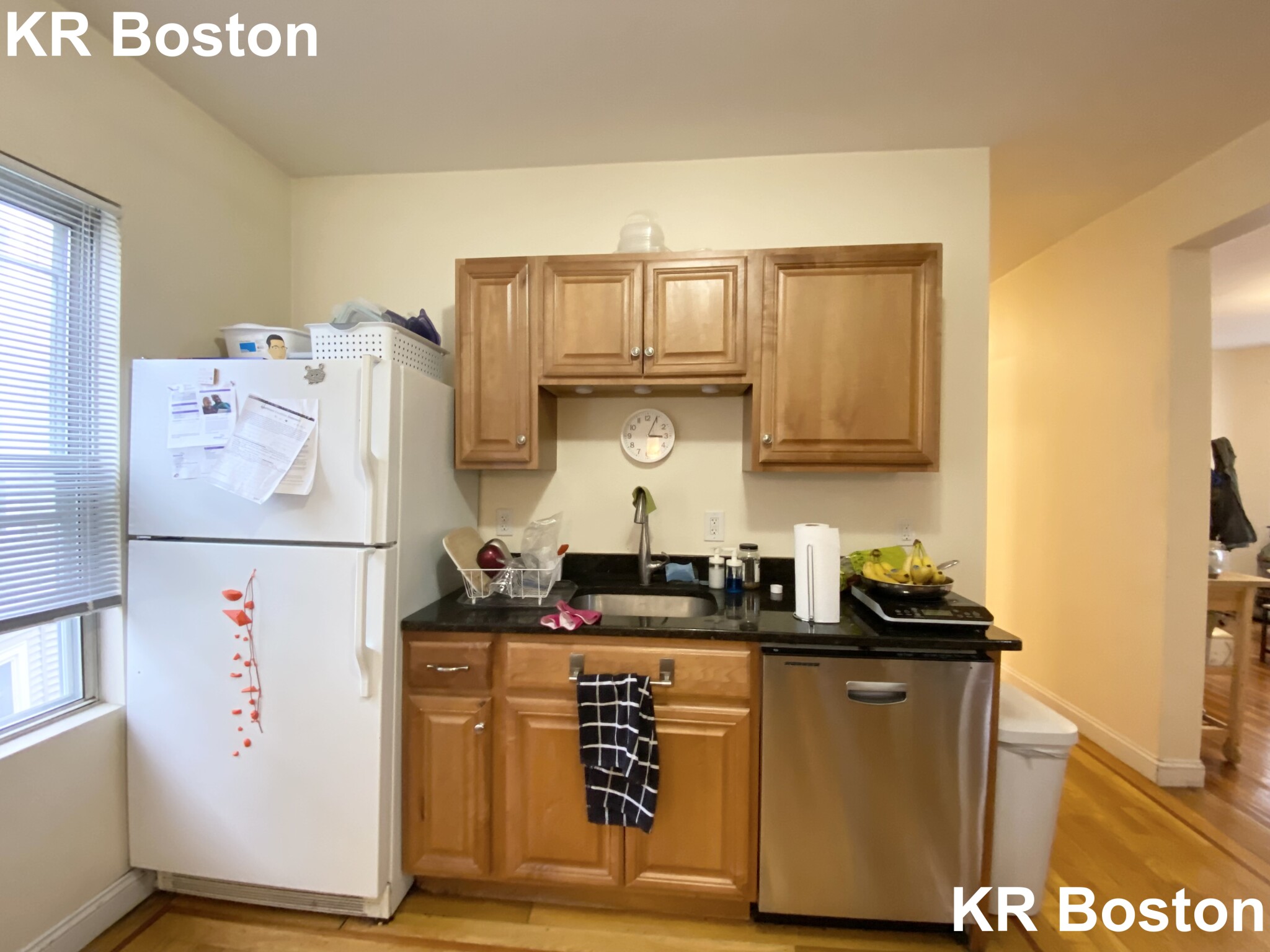 3 bed, 1.5 bath apartment for rent at 47 Easton St Unit 2, Allston — photo 13 of 46
