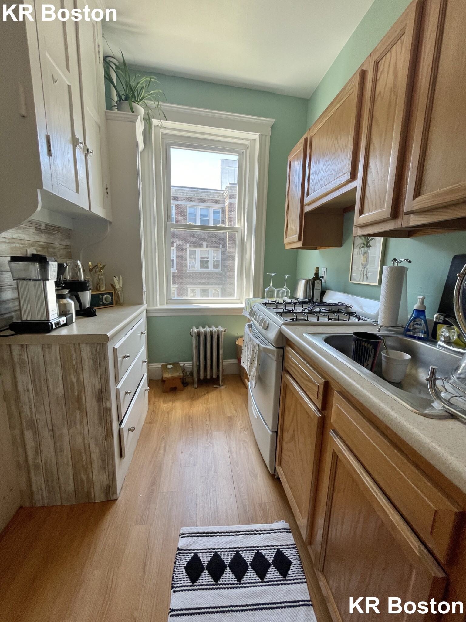 Studio bed, 1 bath apartment for rent at 65 Chiswick Rd Unit 17, Brighton — photo 7 of 14