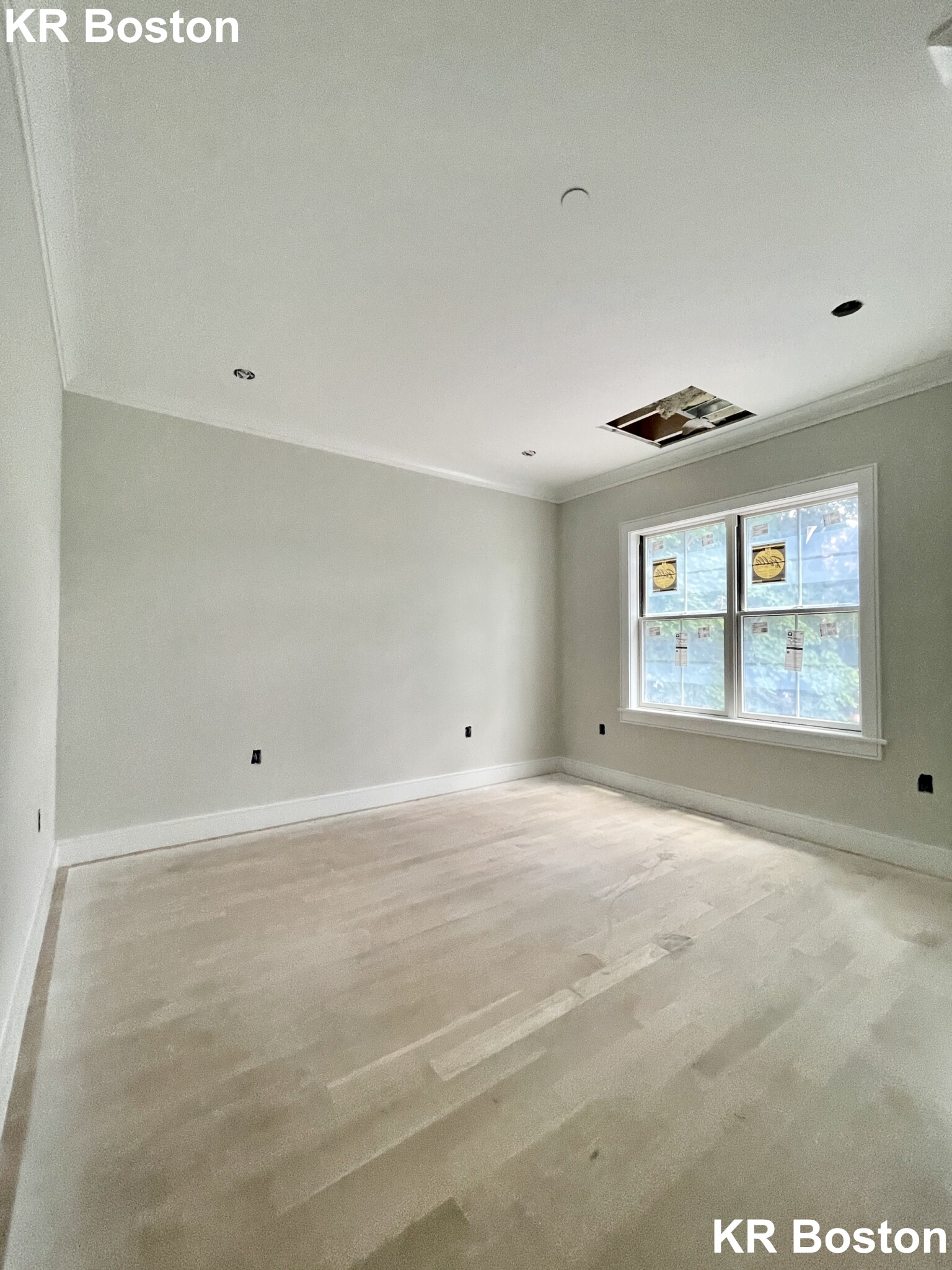 3 bed, 2 bath apartment for rent at 8 Reedsdale St Unit 3, Allston — photo 9 of 10