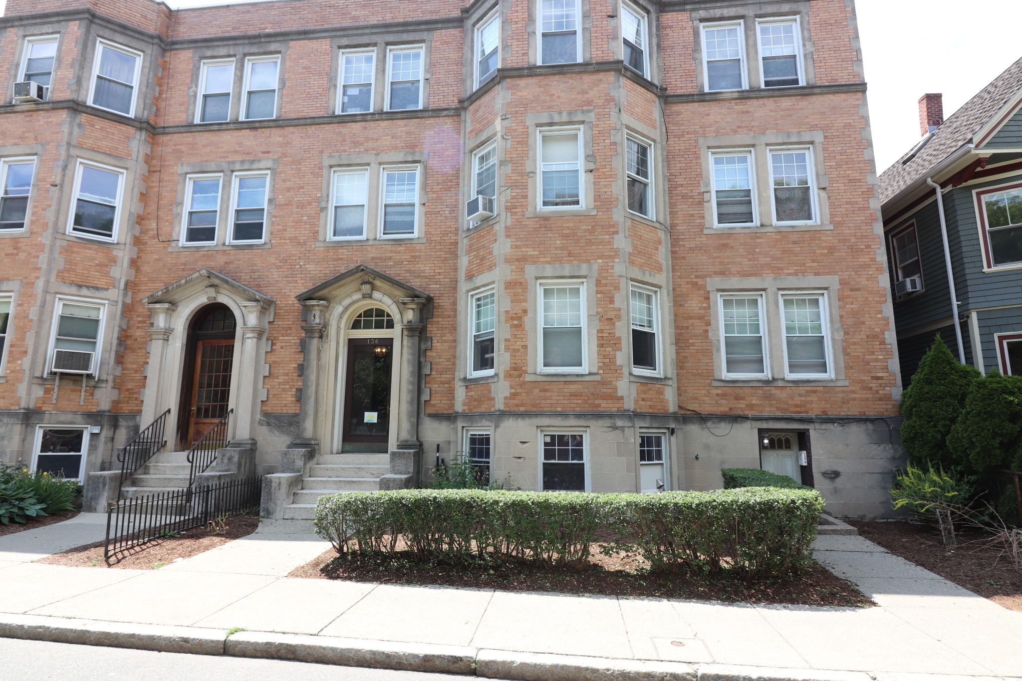 2 bed, 2 bath apartment for rent at 136 Pleasant Unit 7, Coolidge Corner — photo 17 of 17