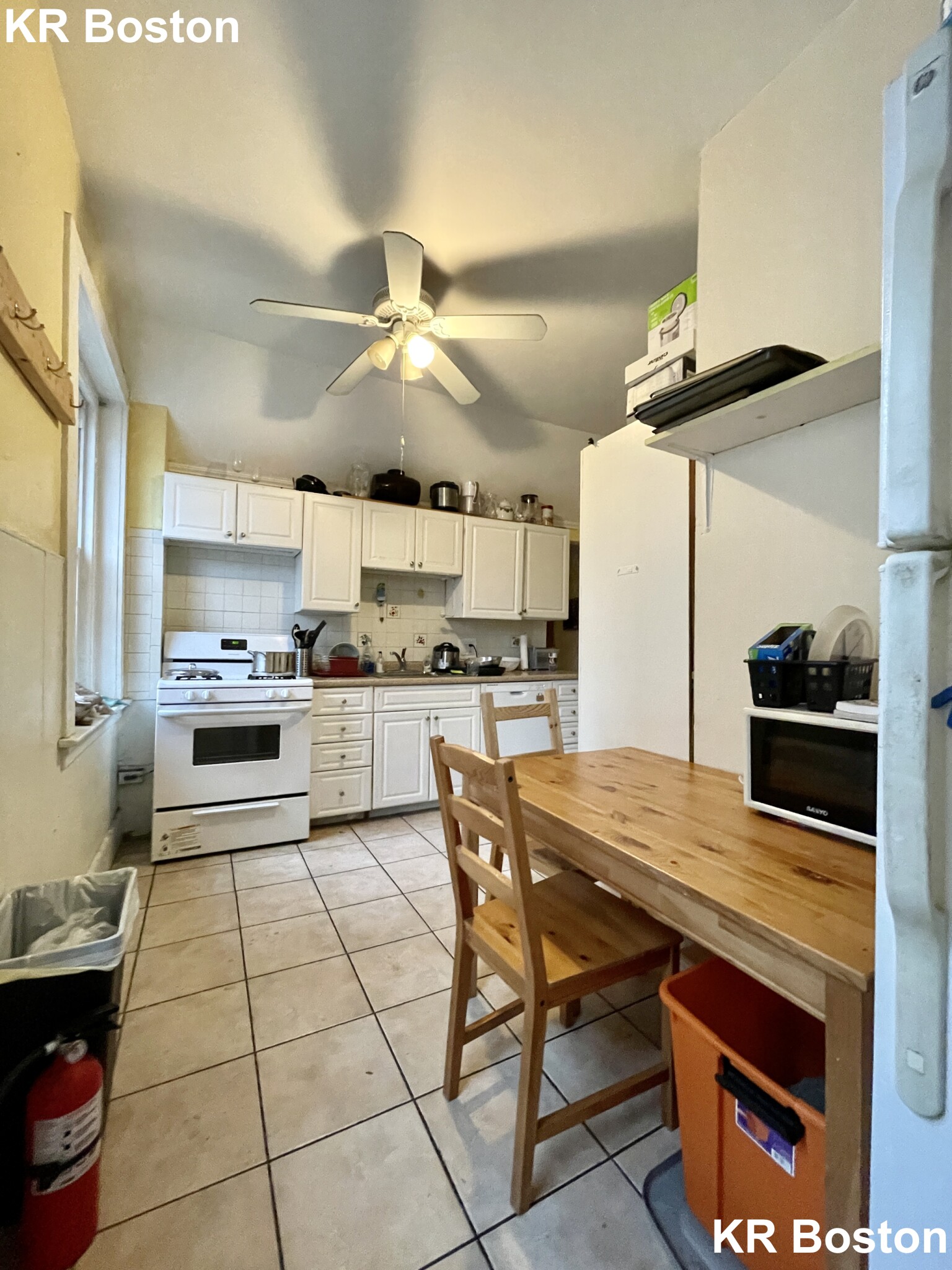 3 bed, 1 bath apartment for rent at 181 Naples Rd Unit 1, Coolidge Corner — photo 14 of 15