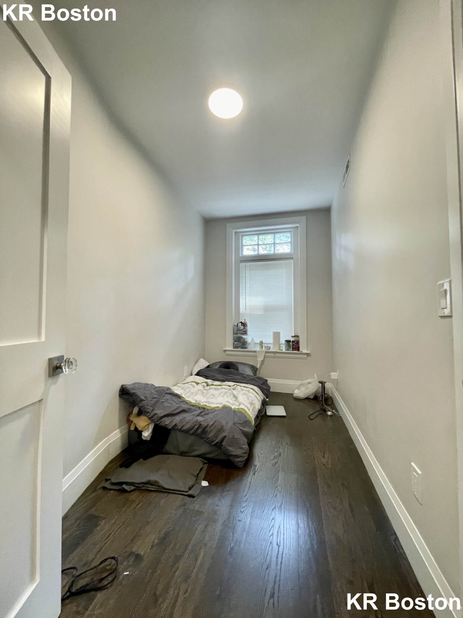 4 bed, 2 bath apartment for rent at 16 Strathmore Rd Unit 1, Chestnut Hill — photo 11 of 12